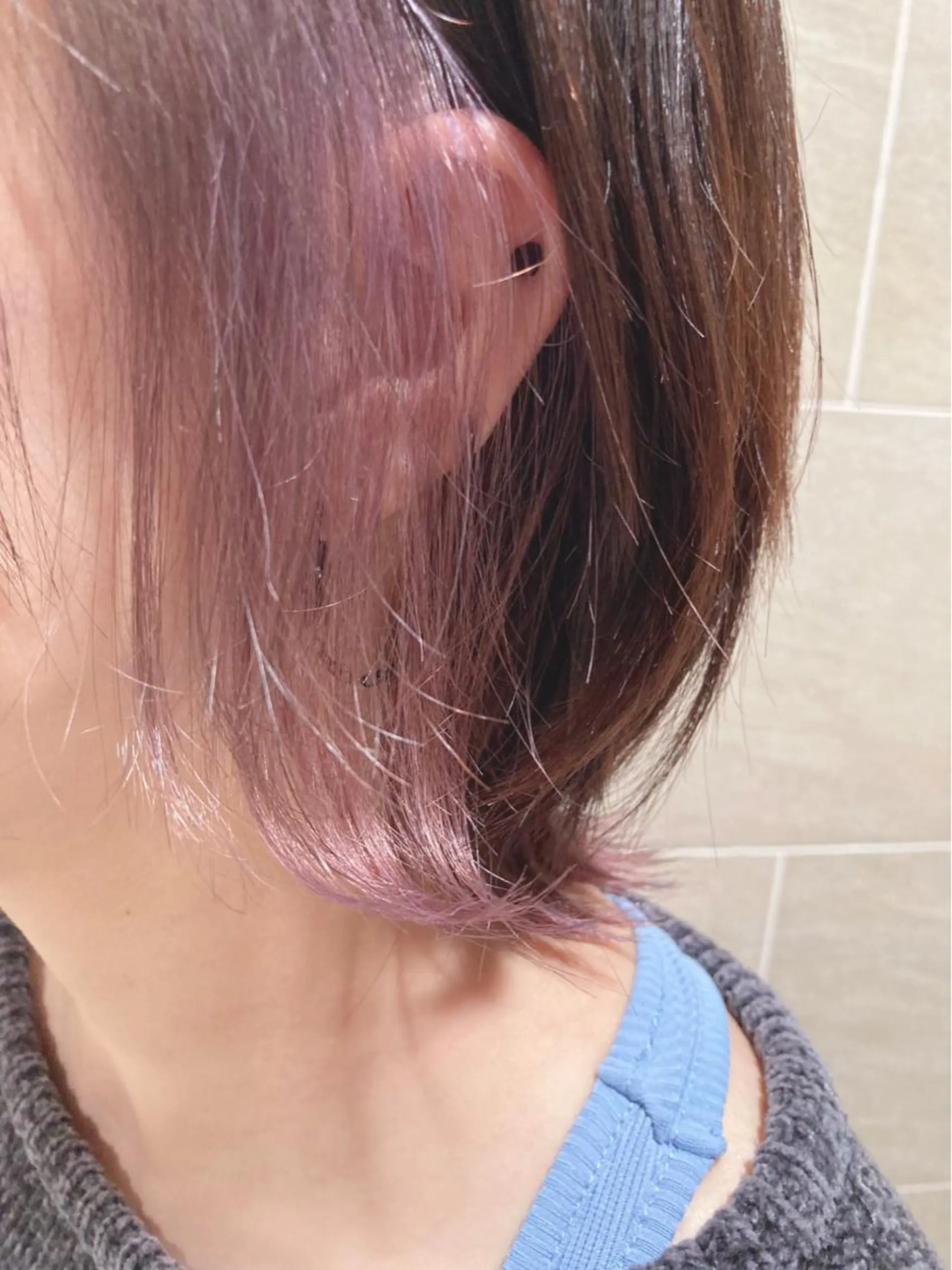 ミディアム カラー ブリーチ ダブルカラー インナーカラー ラベンダーカラー ヘアカラー 宮原 佳苗のヘアスタイル