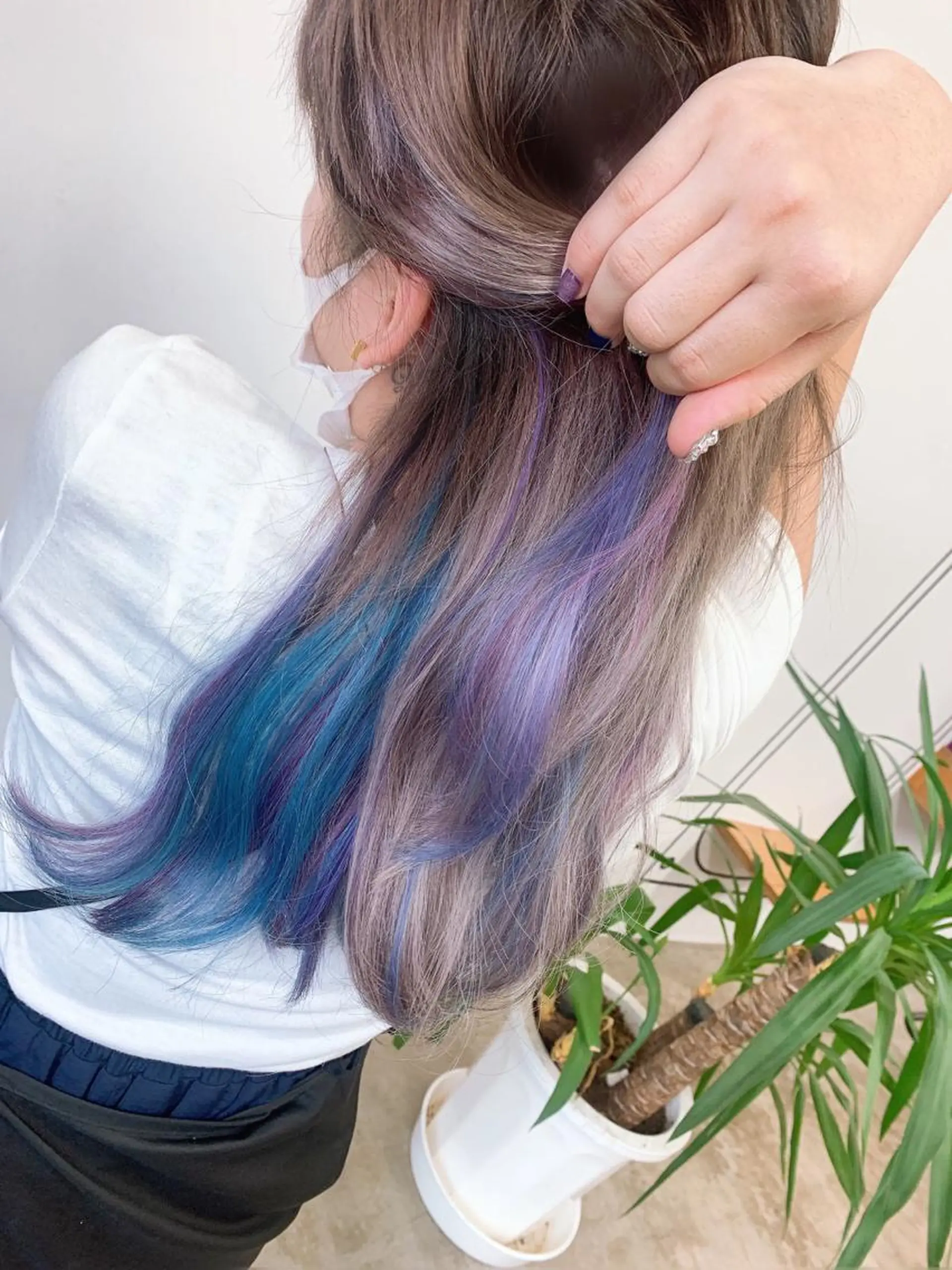 セミロング エクステ アイラッシュ ヘアーエクステ専門店のマツエク・マツパデザイン