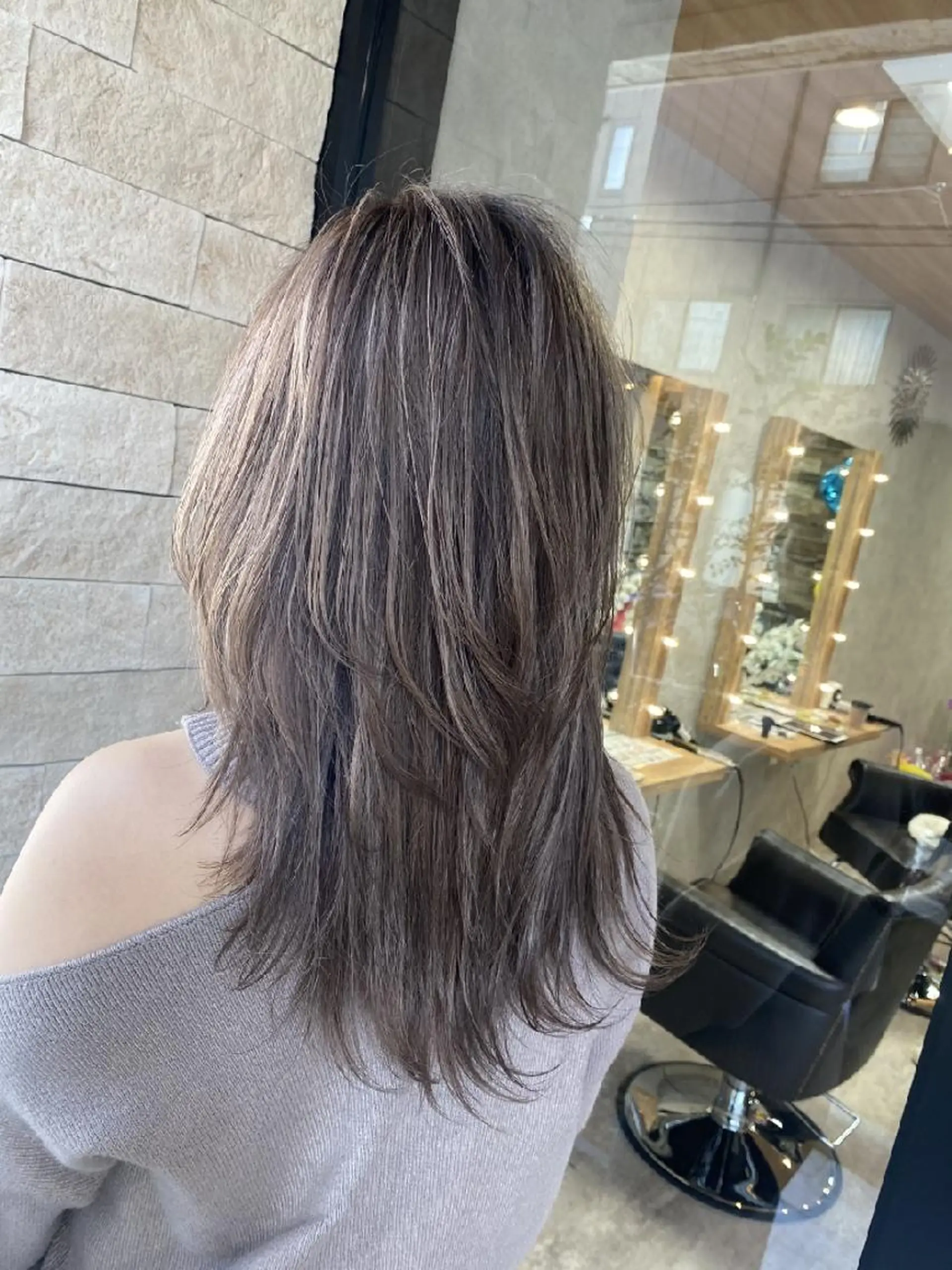 セミロング カラー バレイヤージュ ベージュカラー ダブルカラー ハイライトカラー ハイトーンカラー ヘアカラー トリートメント RIENS♡xrea 山本優舞のヘアスタイル