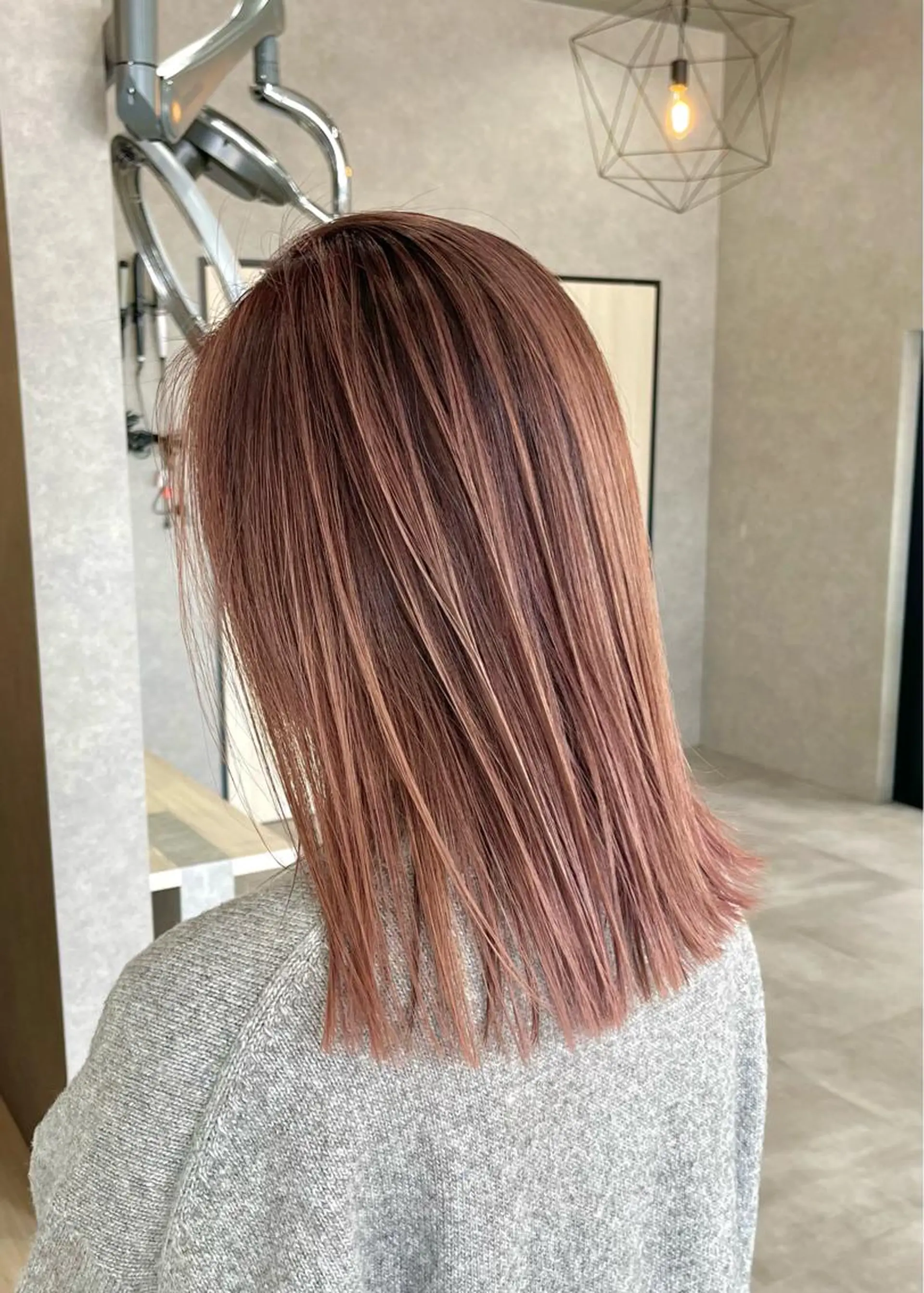 ミディアム カラー カット ヘアカラー トリートメント 一ノ瀬 暁のヘアスタイル