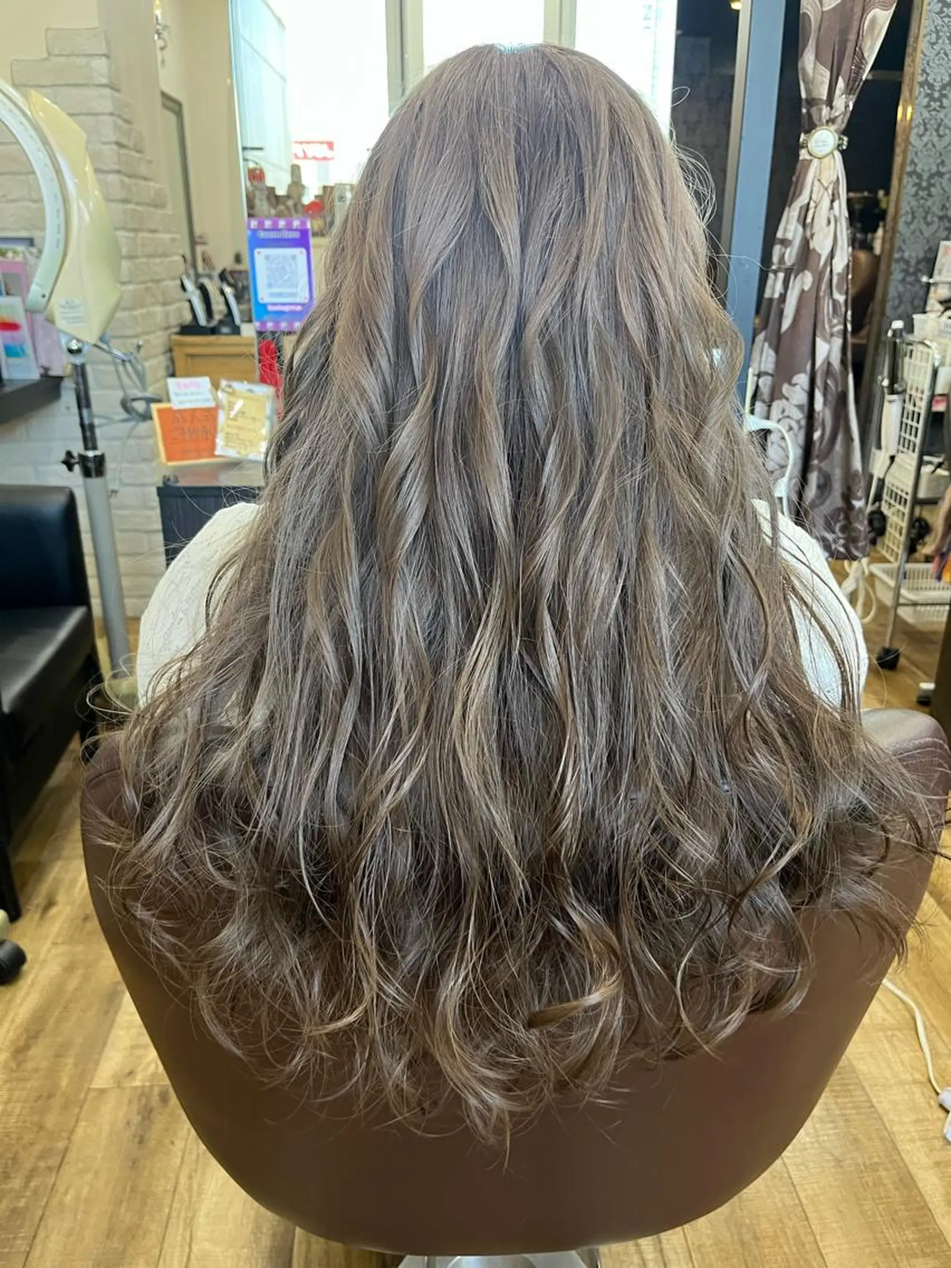 ロング カラー ヘアアレンジ ベージュカラー ボブ ロング きむえり/髪質改善 /うねり広がり改善のヘアスタイル