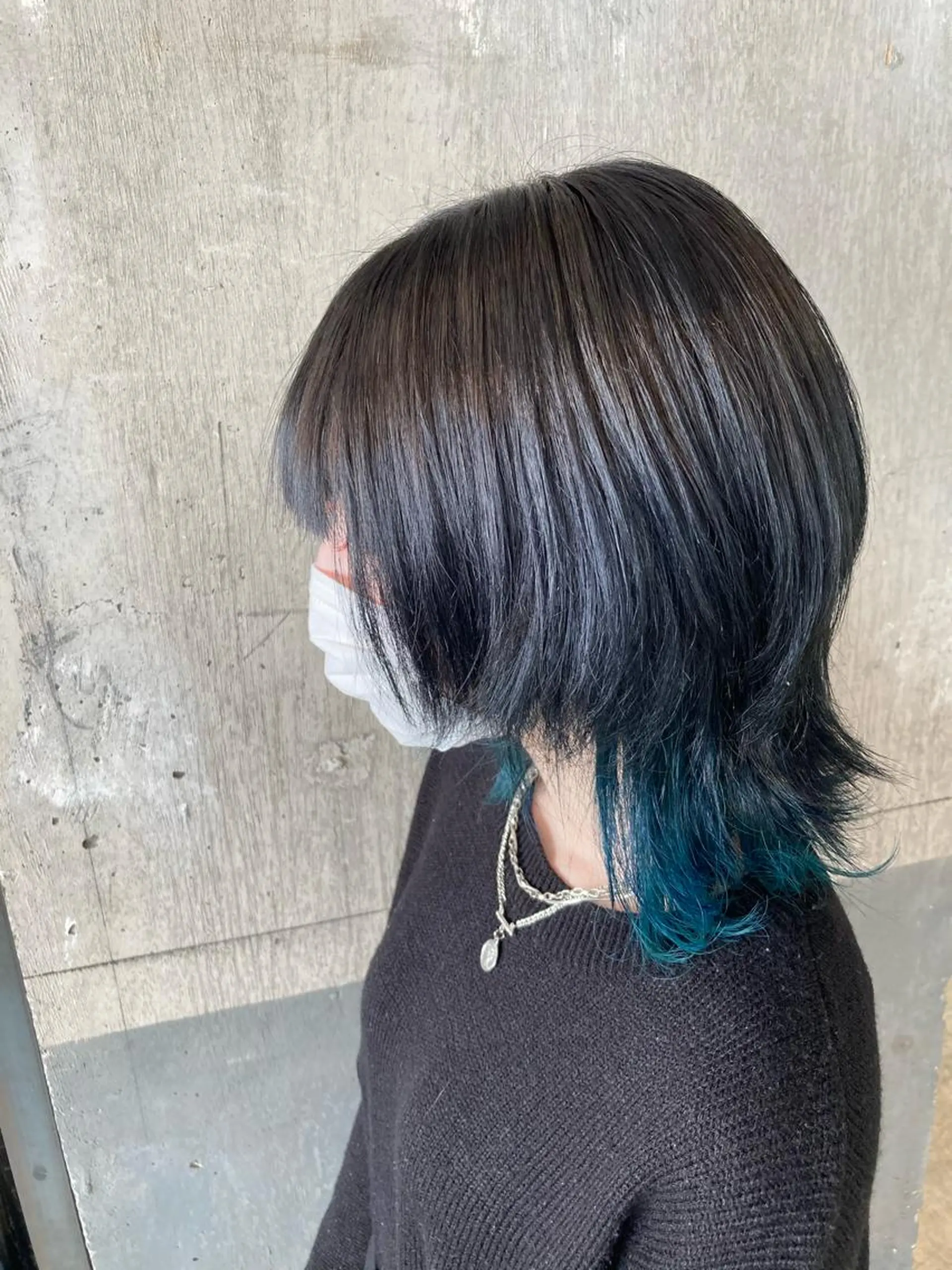 セミロング カラー デザインカラー 京谷 宥のヘアスタイル