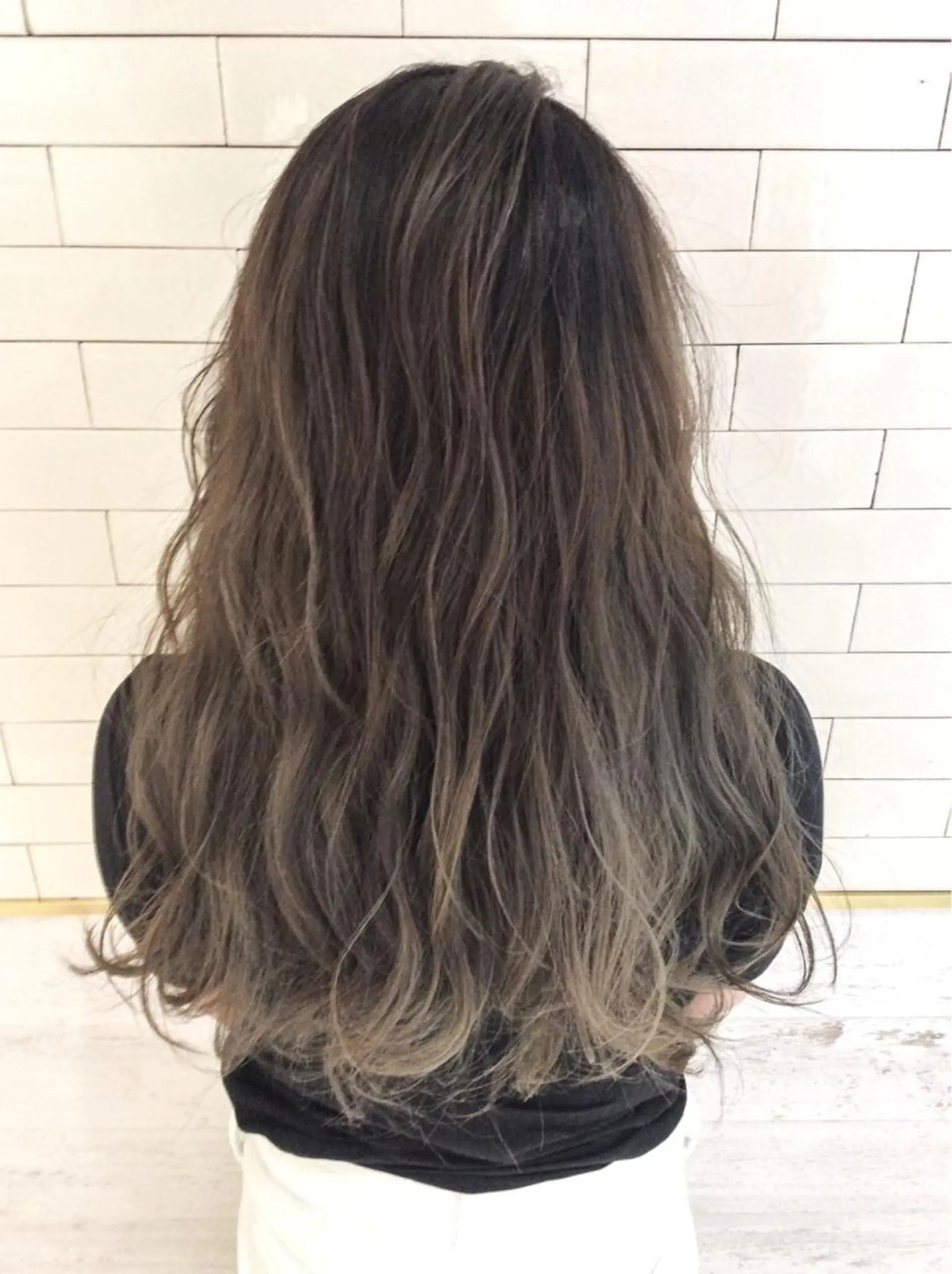 ロング カラー レイヤーカット× 髪質改善たもりのヘアスタイル