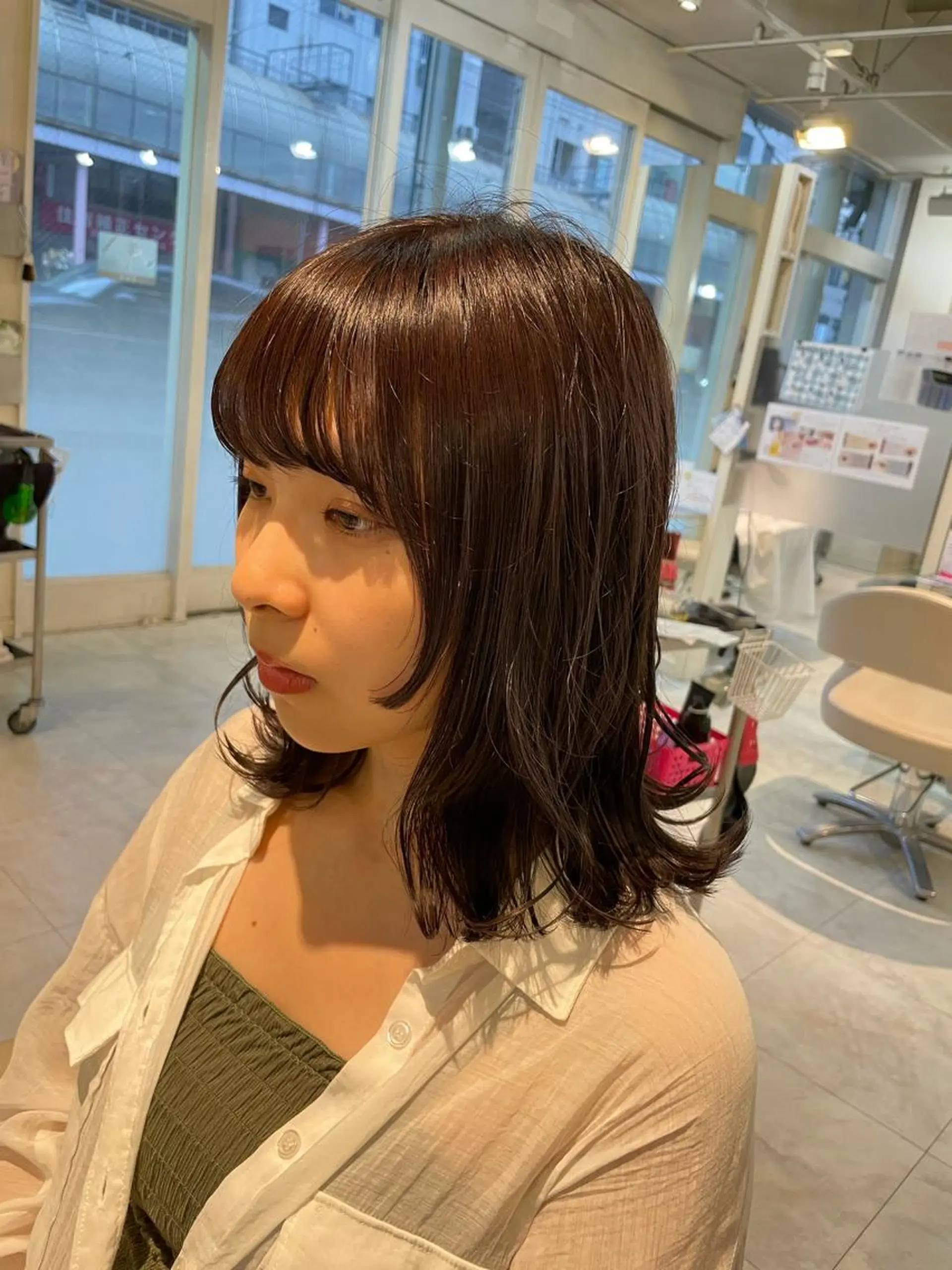 セミロング カット ヘアカラー 本田 卓也のヘアスタイル