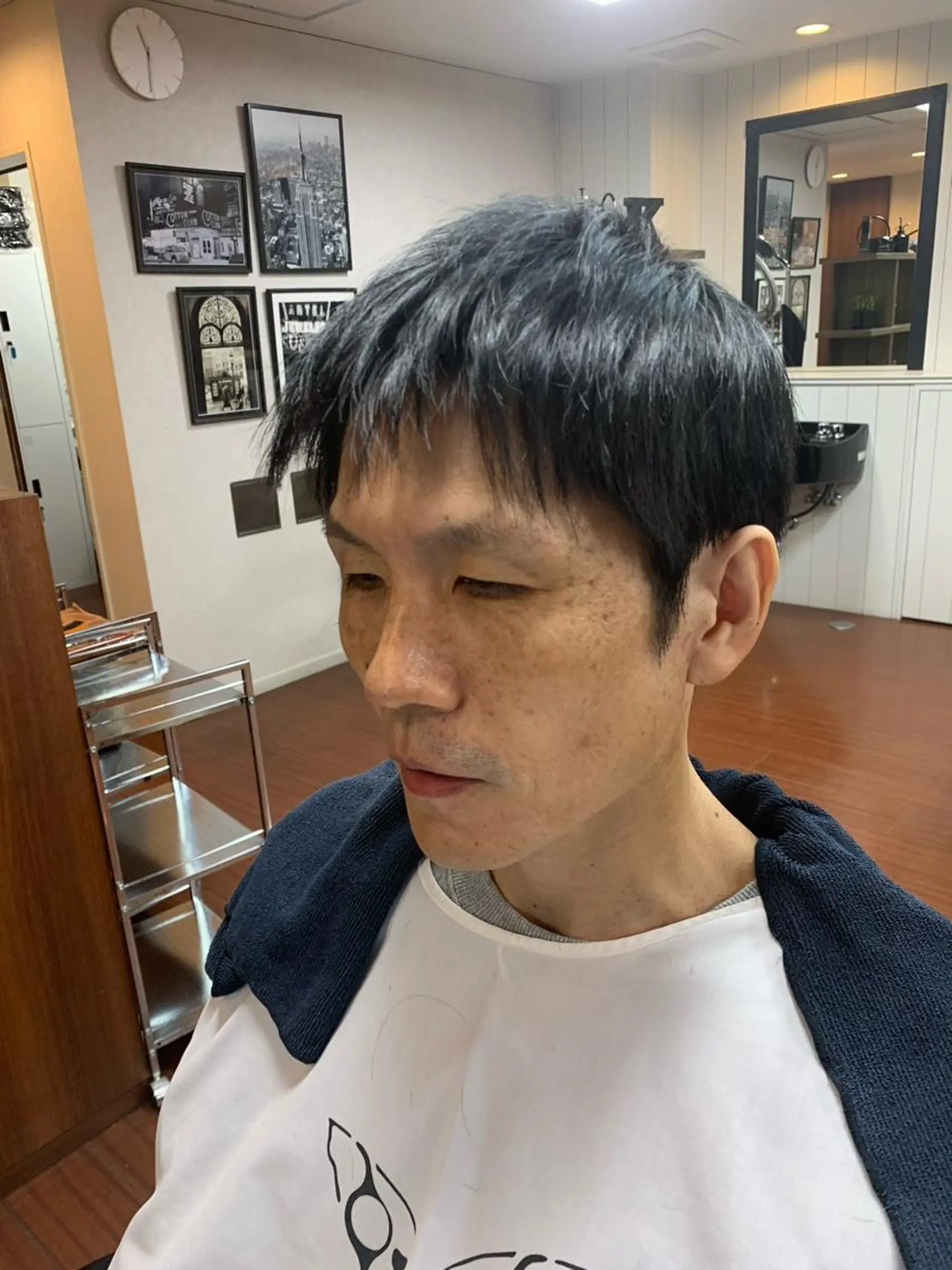ショート カット ヘアカラー 関田 周人のヘアスタイル
