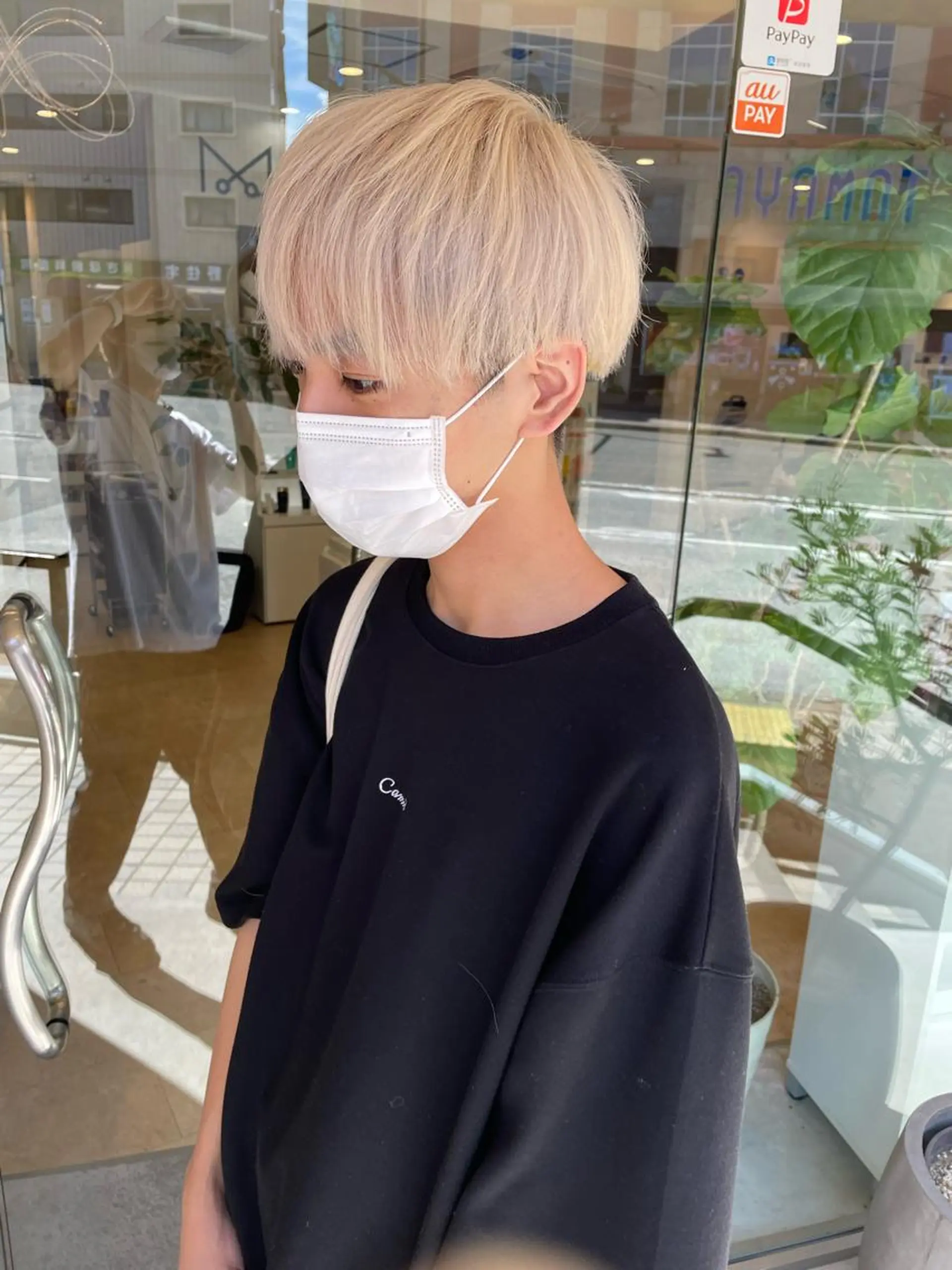 カラー メンズ メンズブリーチ ブリーチ カット ヘアカラー トリートメント 縮毛矯正ボブ/ 髪質改善/カットのヘアスタイル