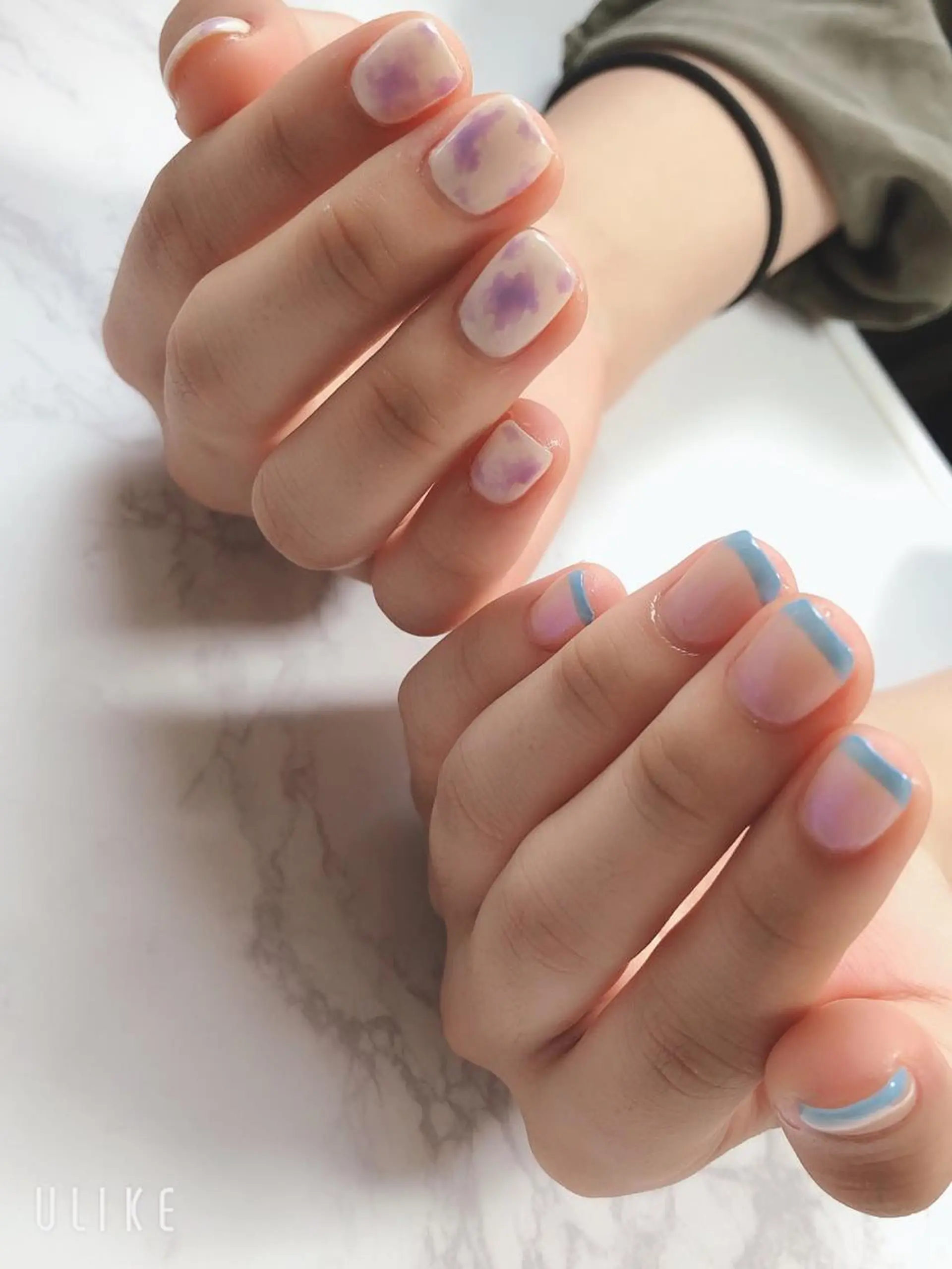 ネイル オーロラネイル フレンチネイル 水色 パープル Nailsalon Luanaのネイルデザイン