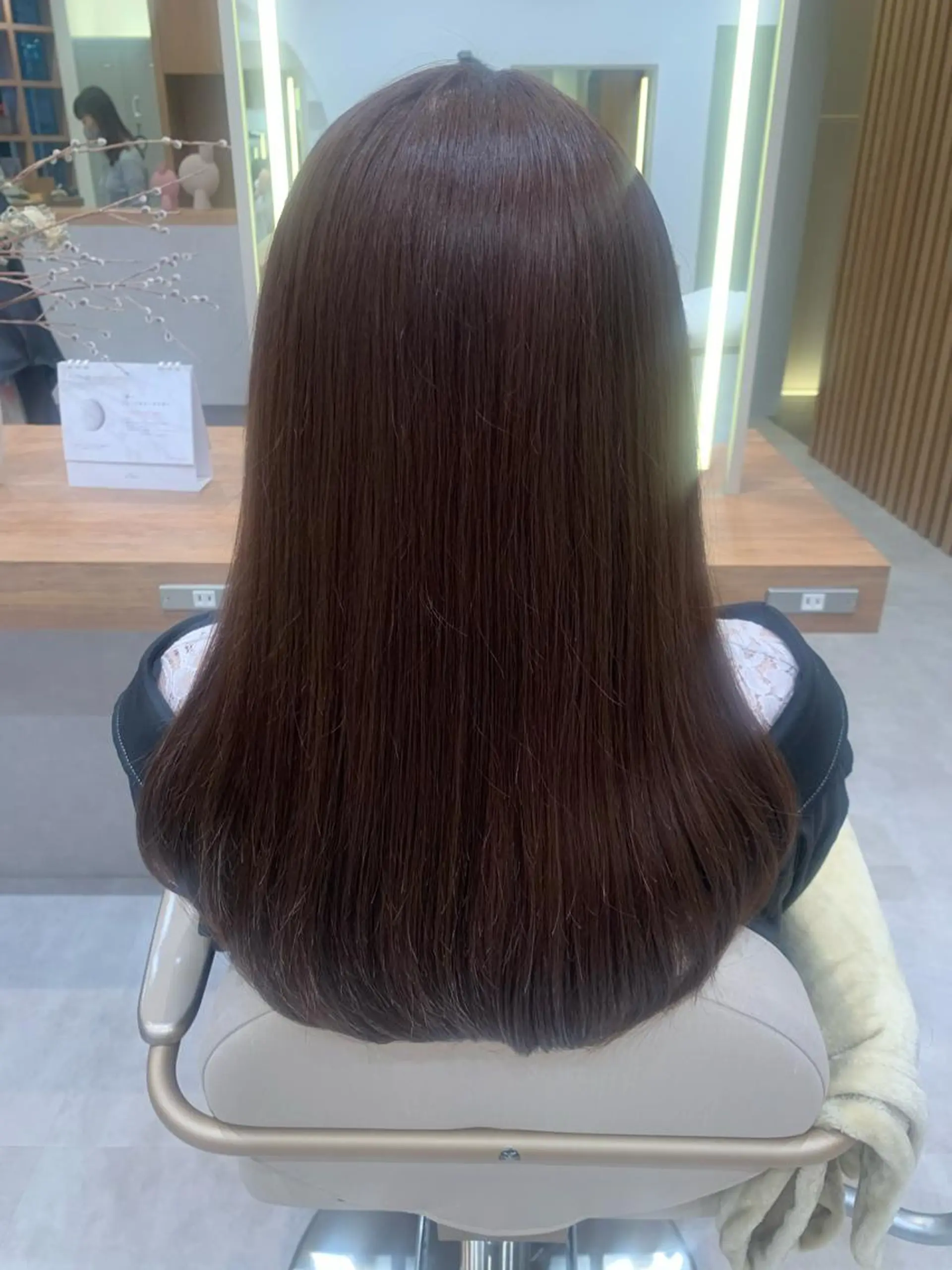 カラー 近 紗理奈のヘアスタイル