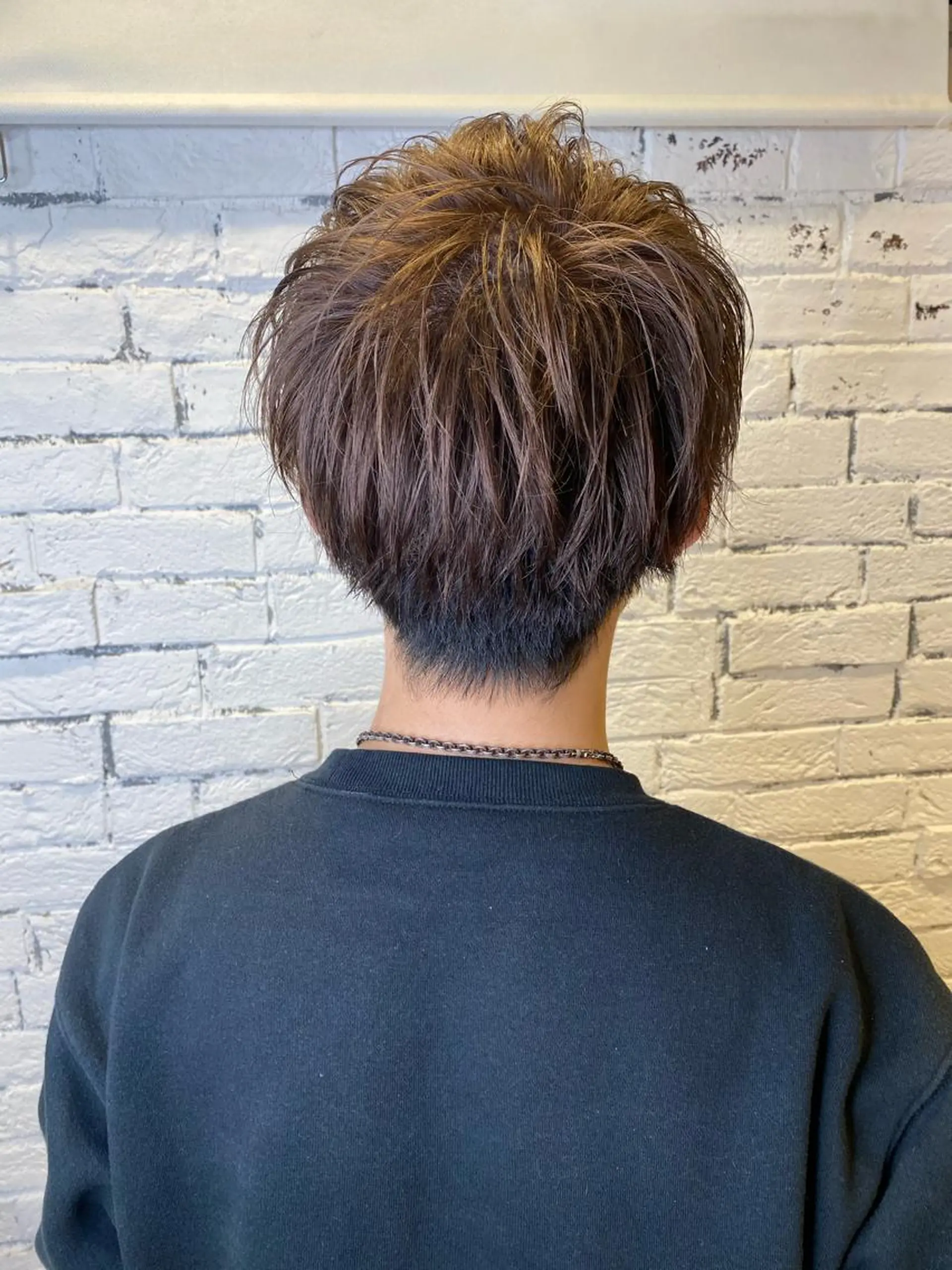 カラー メンズ 前田 輝のヘアスタイル