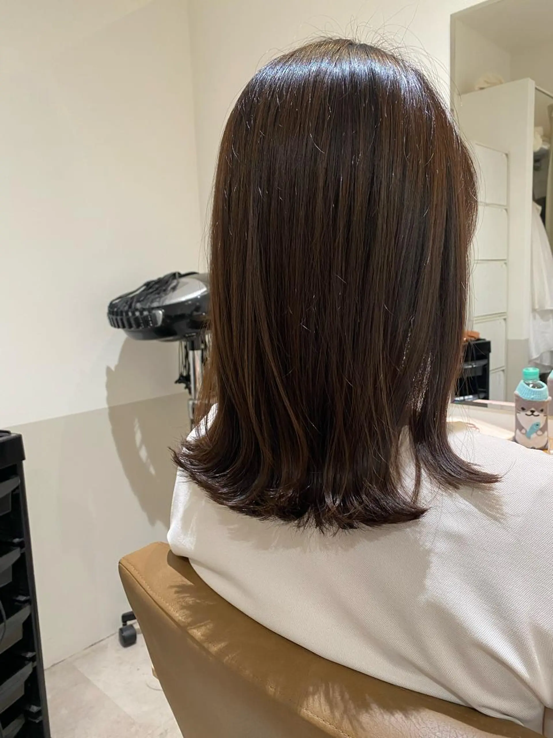 ミディアム 顔まわりカラー特化 赤津百合絵のヘアスタイル