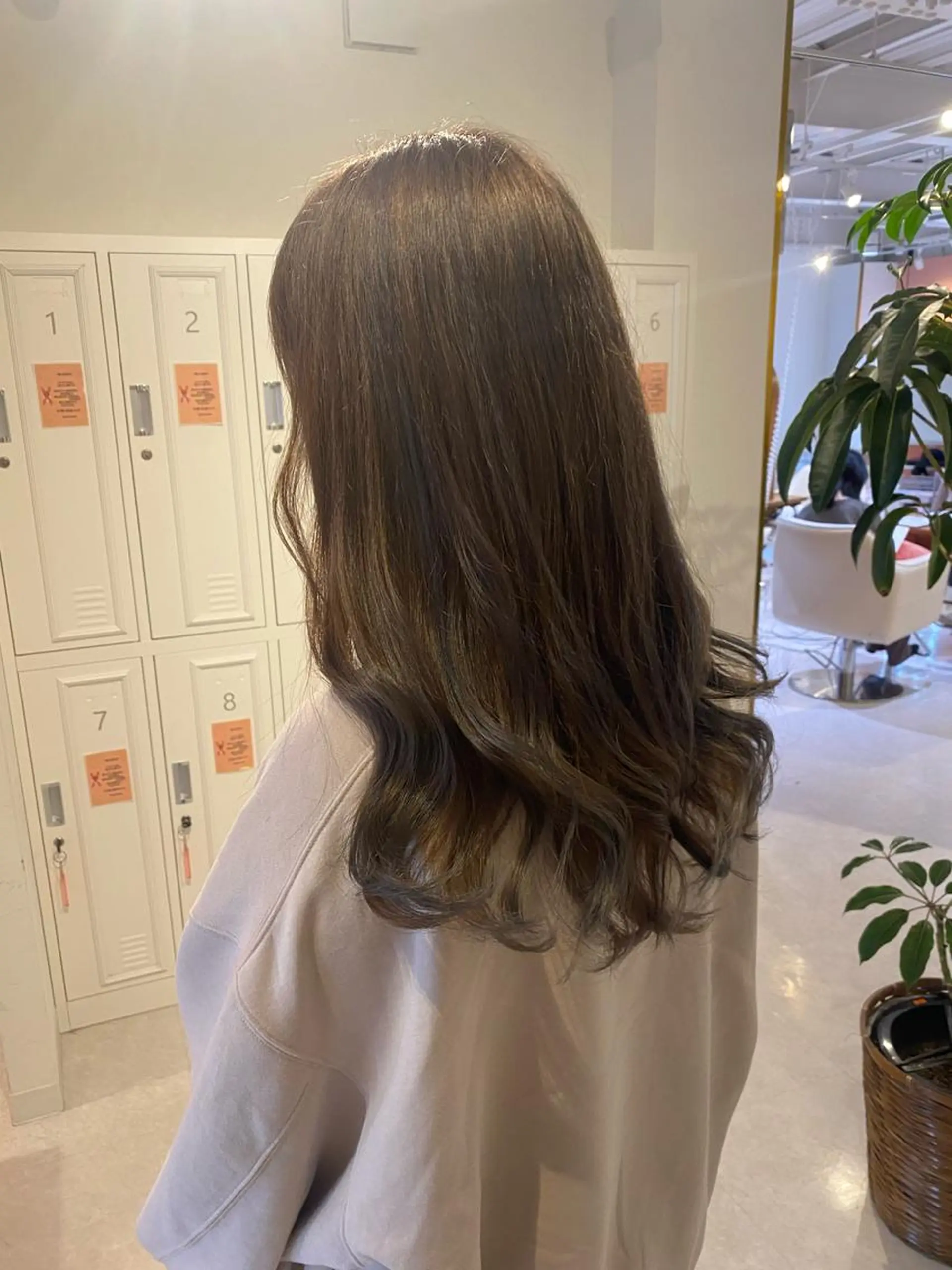 ロング カラー カット ヘアカラー 梛木 唯のヘアスタイル