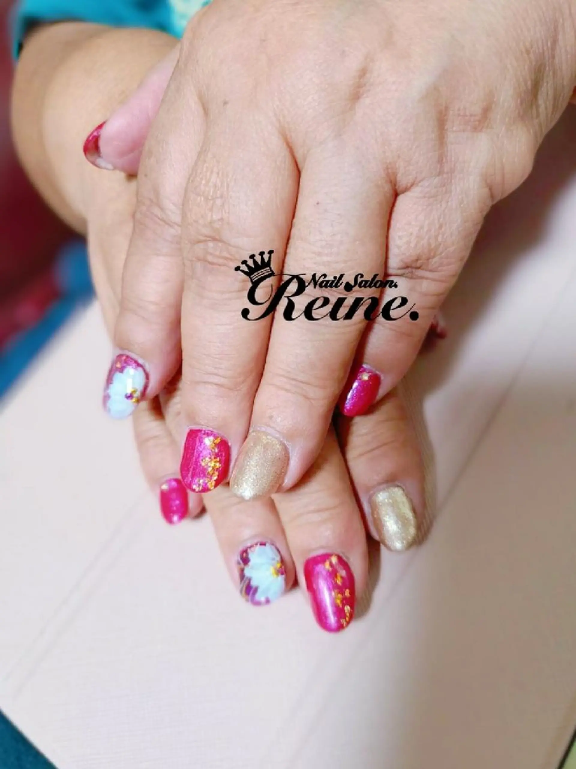 ネイル Nailsalon Reine所属・玉栄 伶奈のネイルデザイン