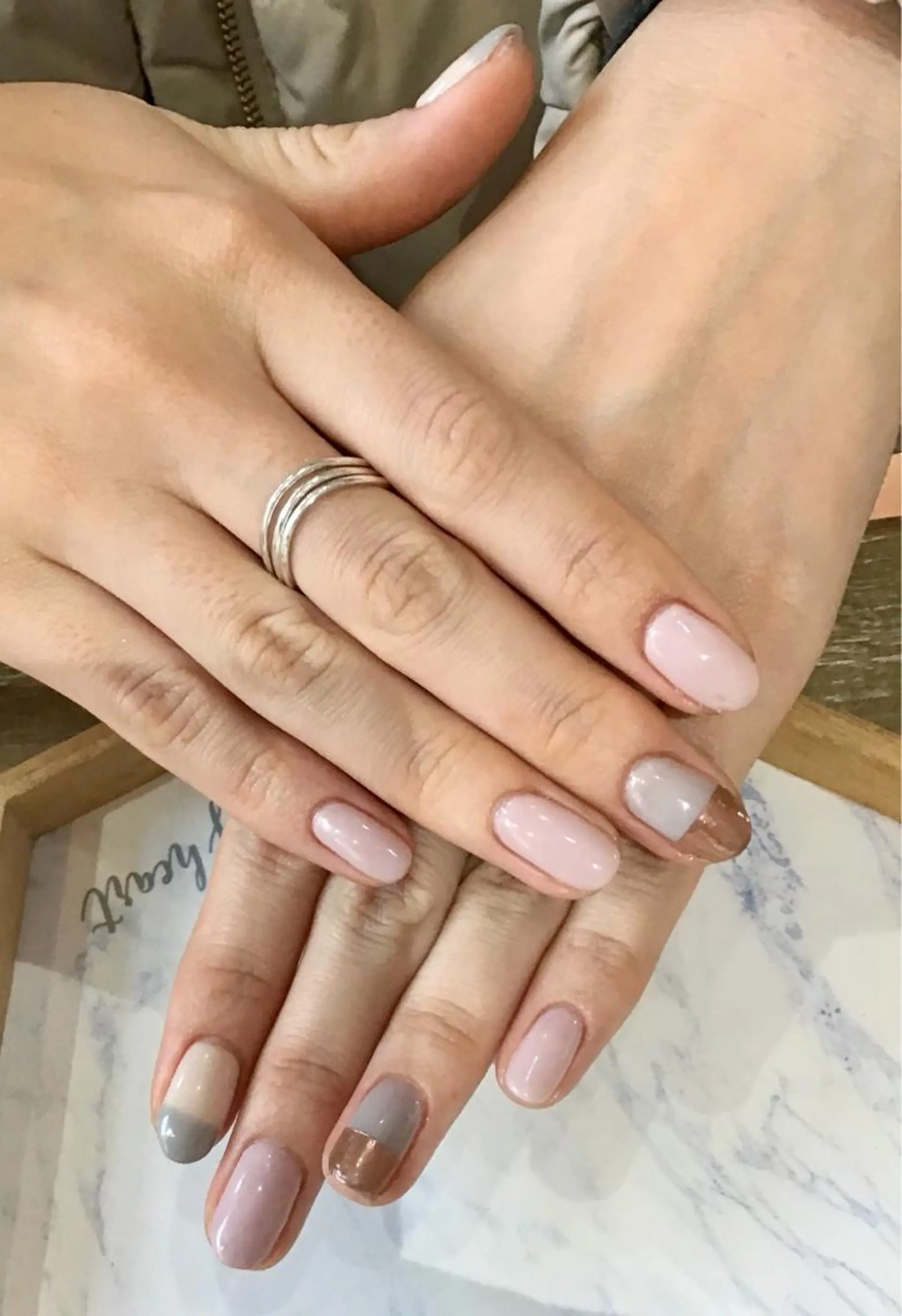 ネイル Nest 平出のネイルデザイン