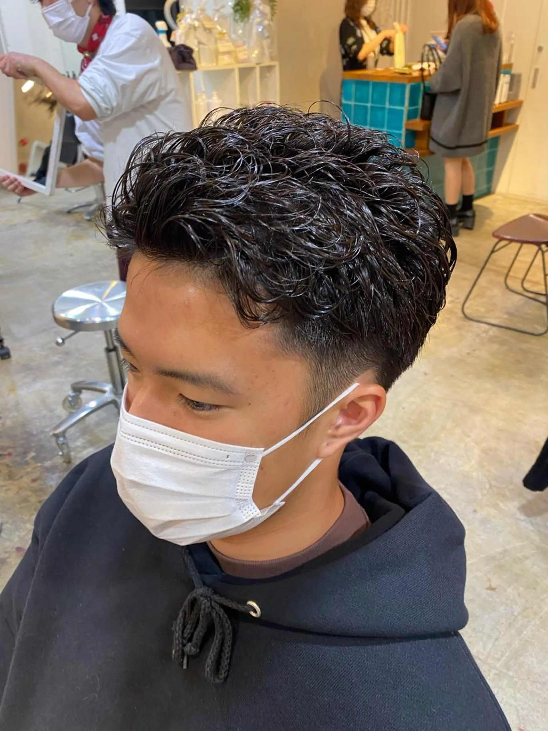 ショート メンズ メンズパーマ バレイヤージュ職人 🔥代表YU-SHIのヘアスタイル