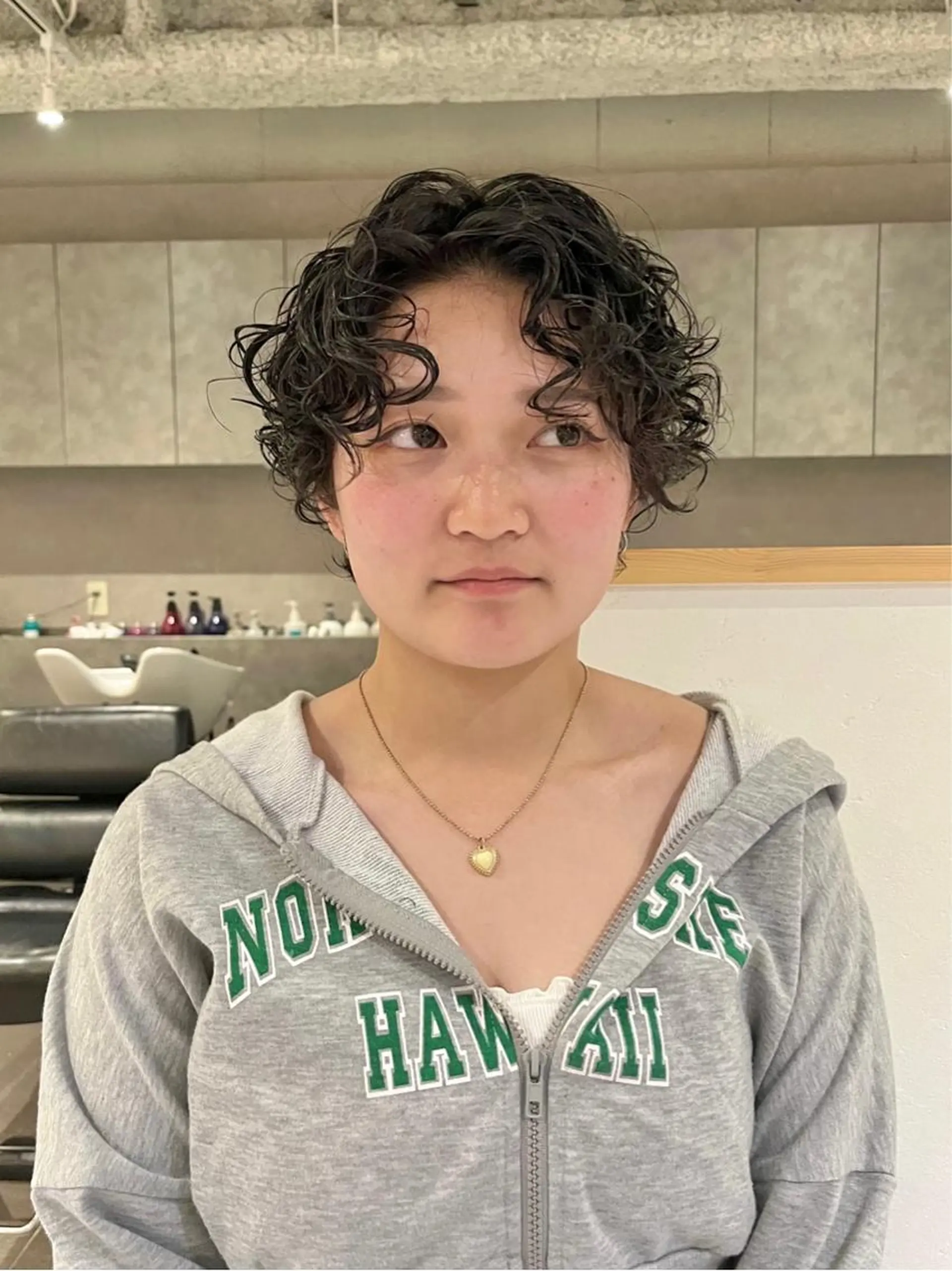 ショート パーマ スパイラルパーマ カット パーマ トリートメント 桃果 momokaのヘアスタイル