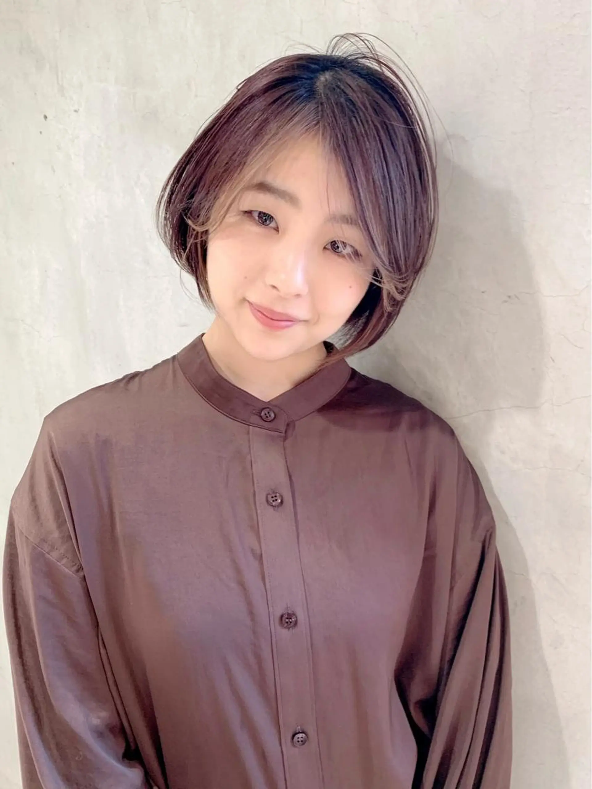 ショート 丸みショート ボブ 髪質改善 韓国風ヘア シースルーバング カット ヘアカラー トリートメント 🌹ハッシュカット、 レイヤー韓国ヘア🌹のヘアスタイル