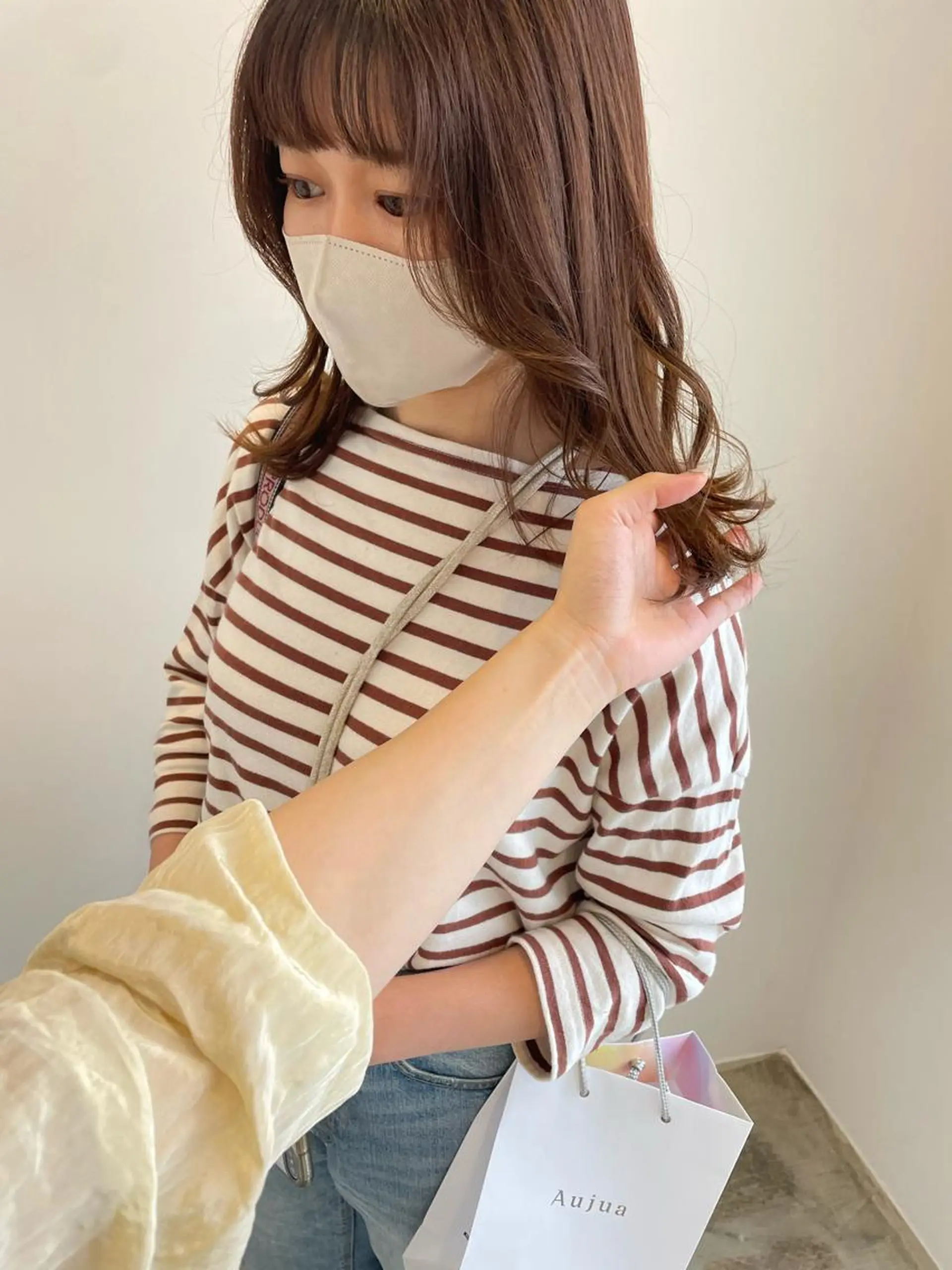 セミロング カラー 佐藤 永夏のヘアスタイル