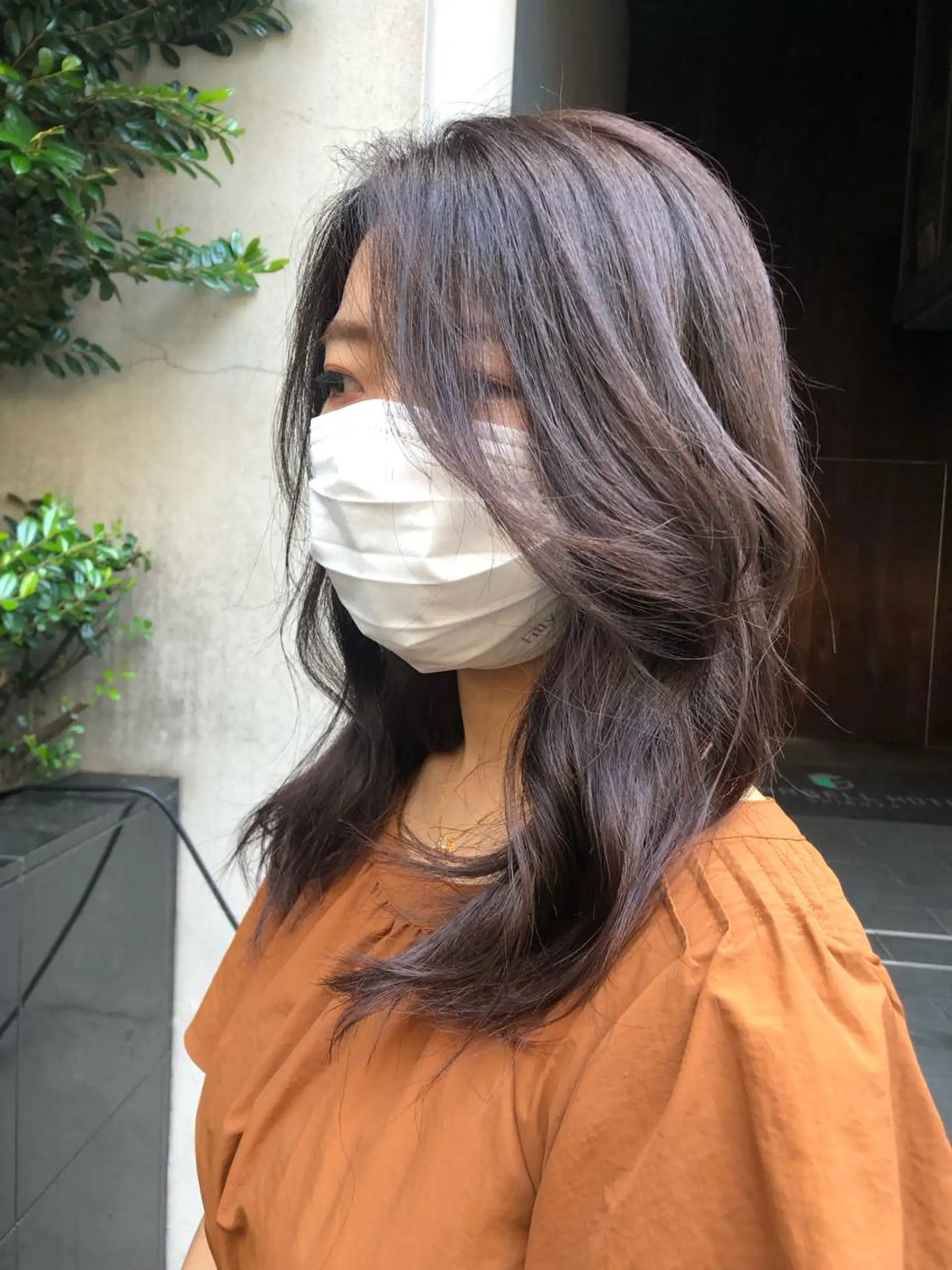 ミディアム カラー ベージュカラー ラベンダーカラー ラベンダーベージュ 顔まわりレイヤー 韓国風ヘア カット ヘアカラー トリートメント ボブ/縮毛矯正/ レイヤー/塚田のヘアスタイル