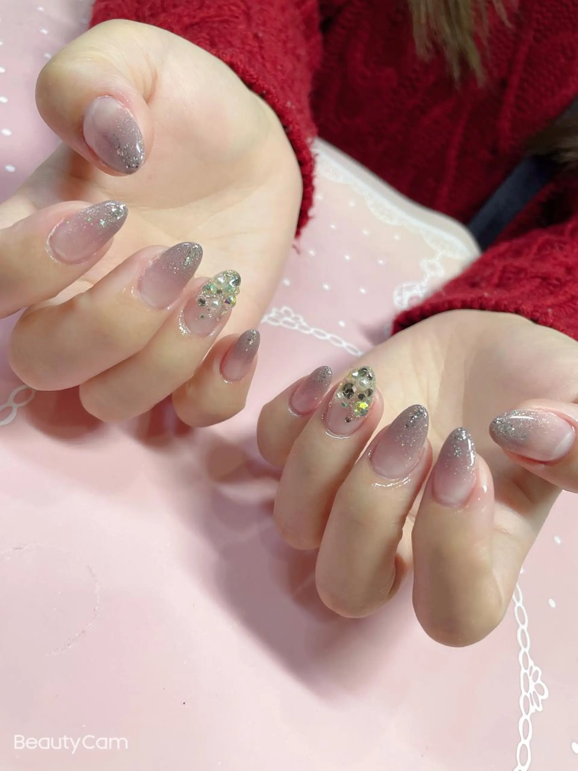 ショート ネイル グラデーション ラメ(グリッター) ハンドネイル 《LB》ラブリエ Nail&eyeのマツエク・マツパデザイン