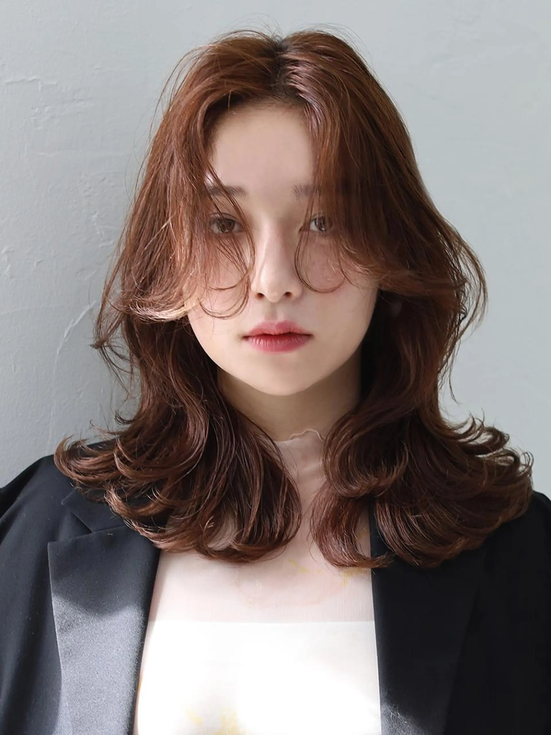 カラー 川﨑 蓮二　透明感カラーのヘアスタイル