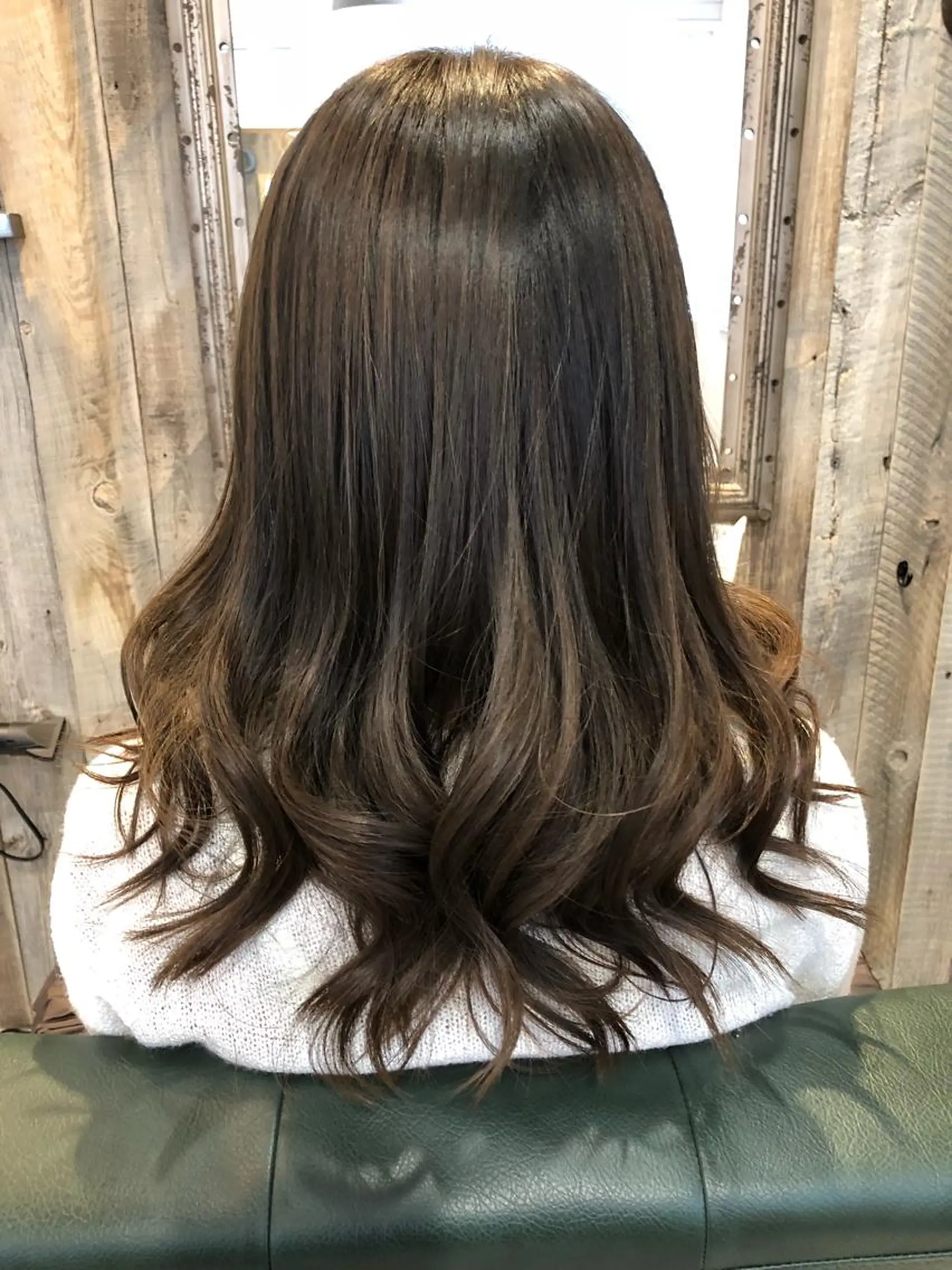 ロング カラー アッシュ アッシュグレー アッシュグレージュ グレージュ 川野 賢のヘアスタイル