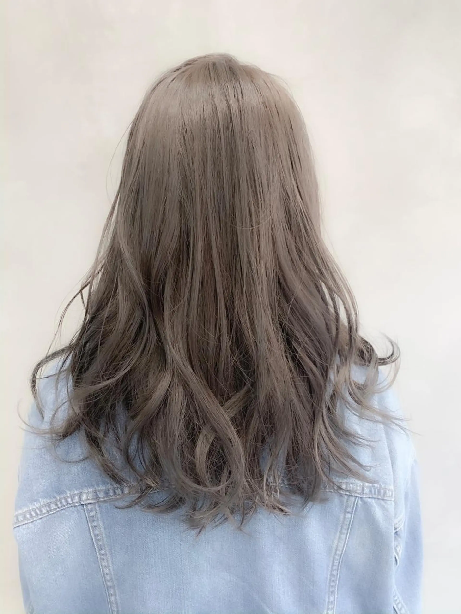 ミディアム カラー ミニボブ/ブリーチ 🌈MISATOのヘアスタイル