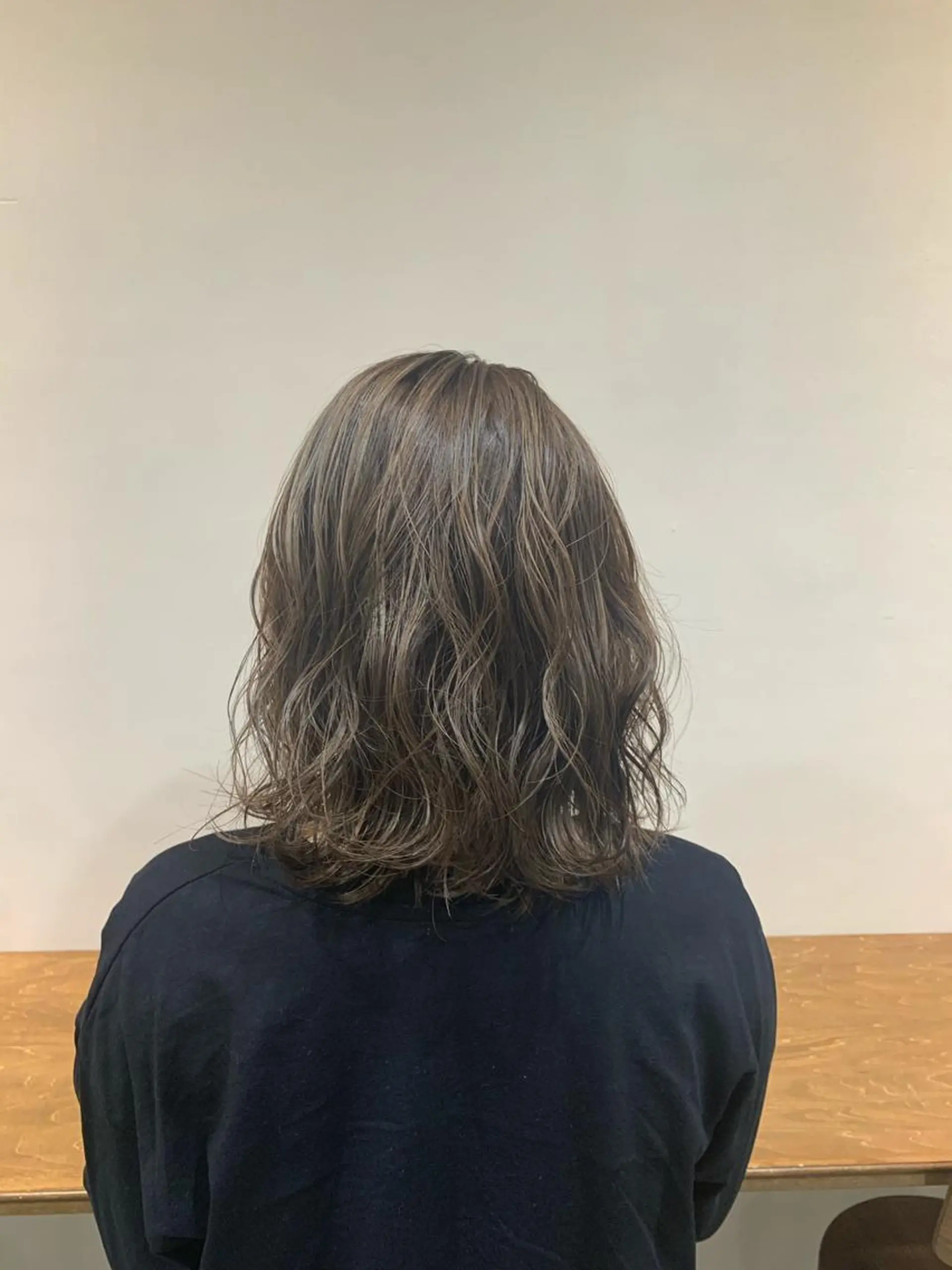 ミディアム カラー ハイトーン/レイヤー 💜Akaneのヘアスタイル