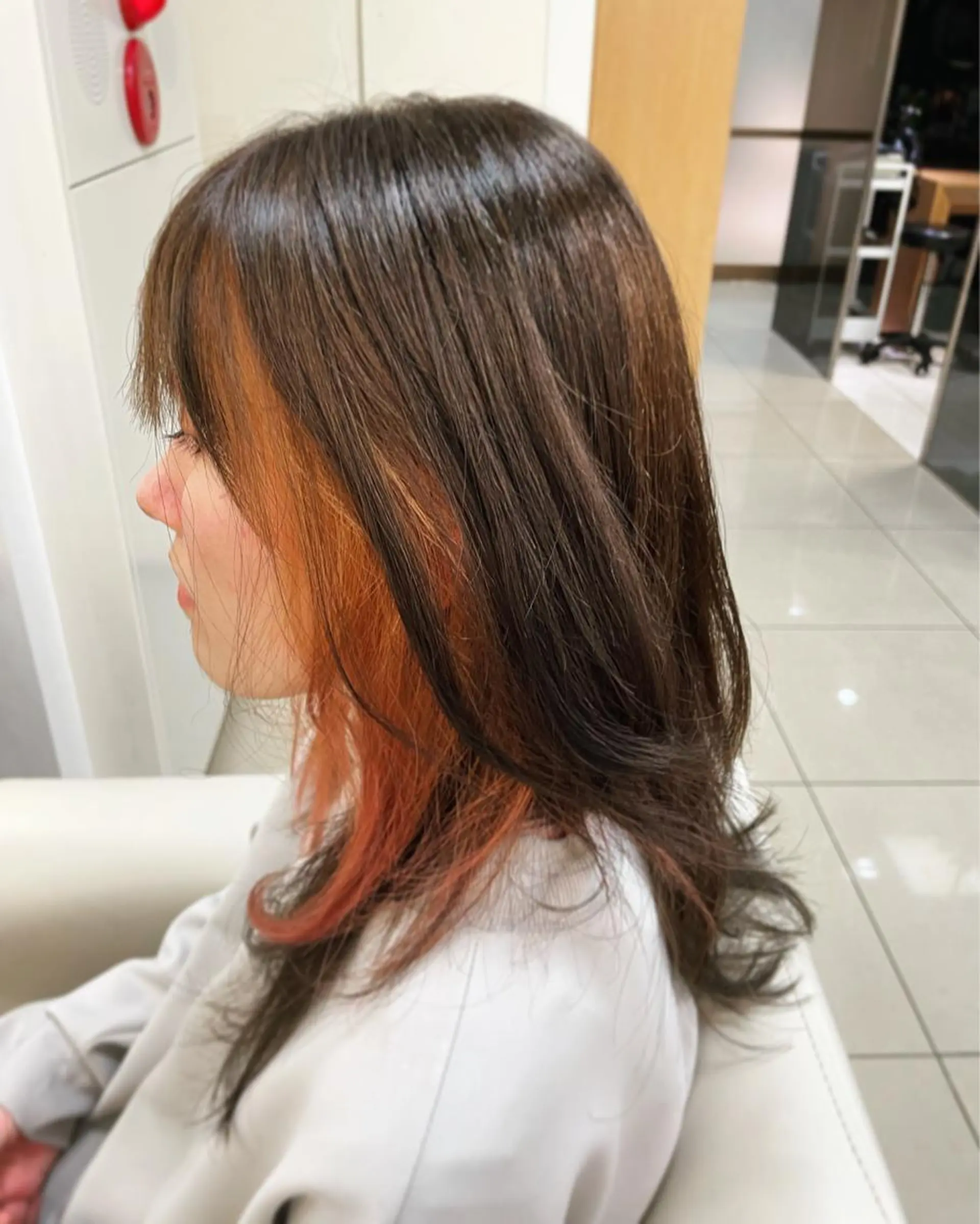 ロング カラー ヘアカラー ハイトーン/レイヤー 似合わせ・ユキノのヘアスタイル