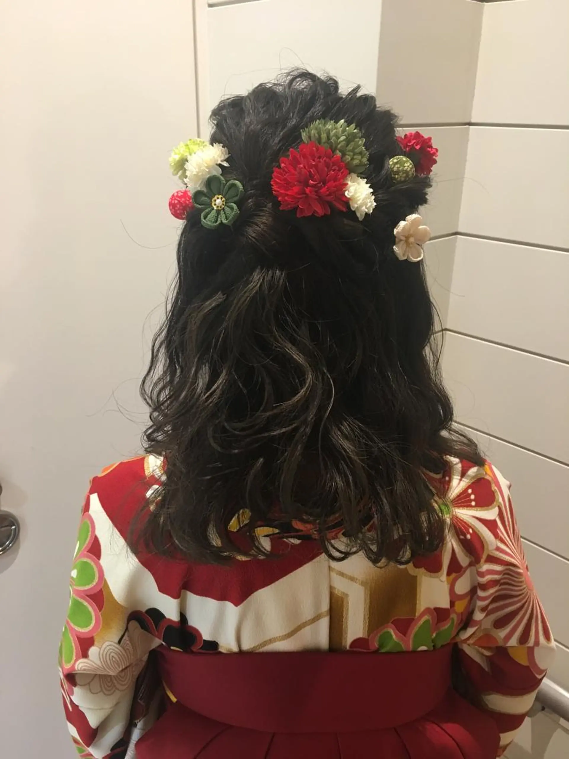 カラー ヘアアレンジ 卒業式のヘアスタイル 鍵山 千秋のヘアスタイル