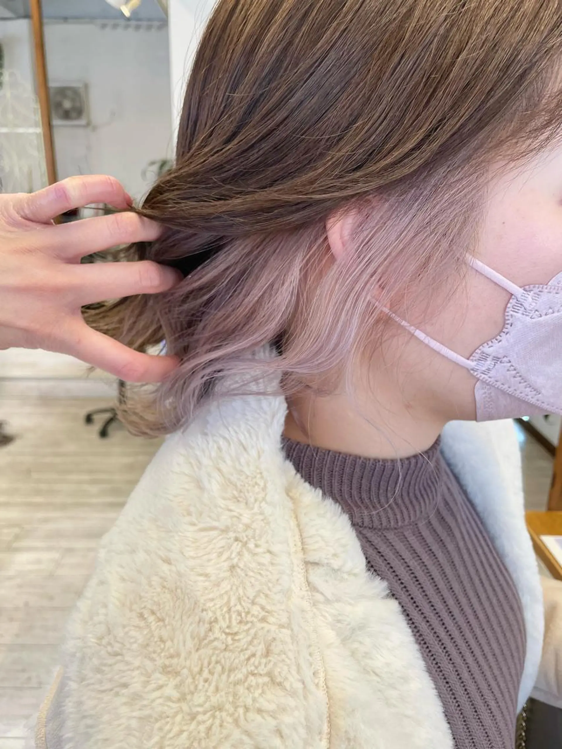 ロング カラー インナーカラー 推し ブリーチ  髪質改善のヘアスタイル