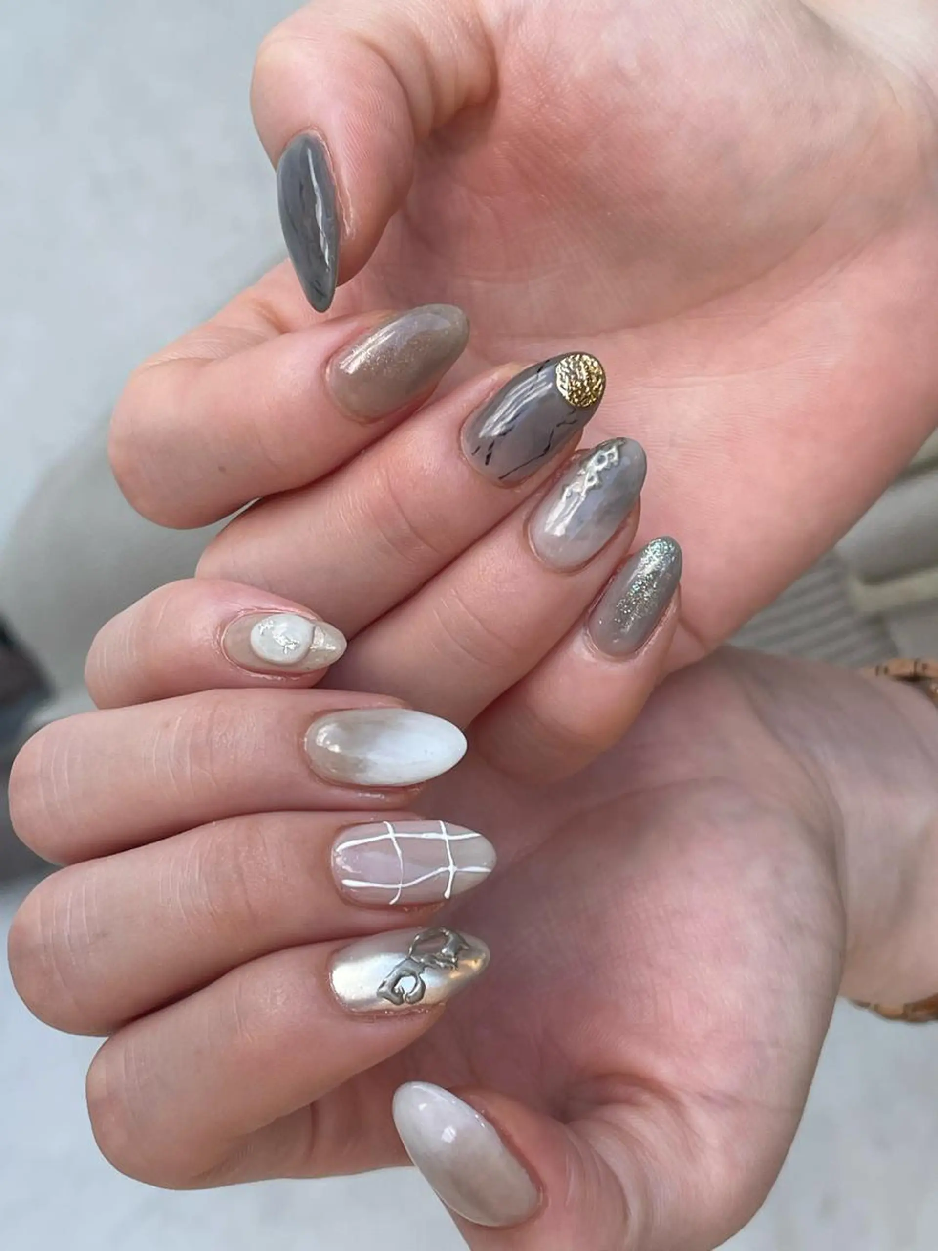 ロング カラー ヘアアレンジ キッズ ネイル マツエク・マツパ 福田 加奈のネイルデザイン