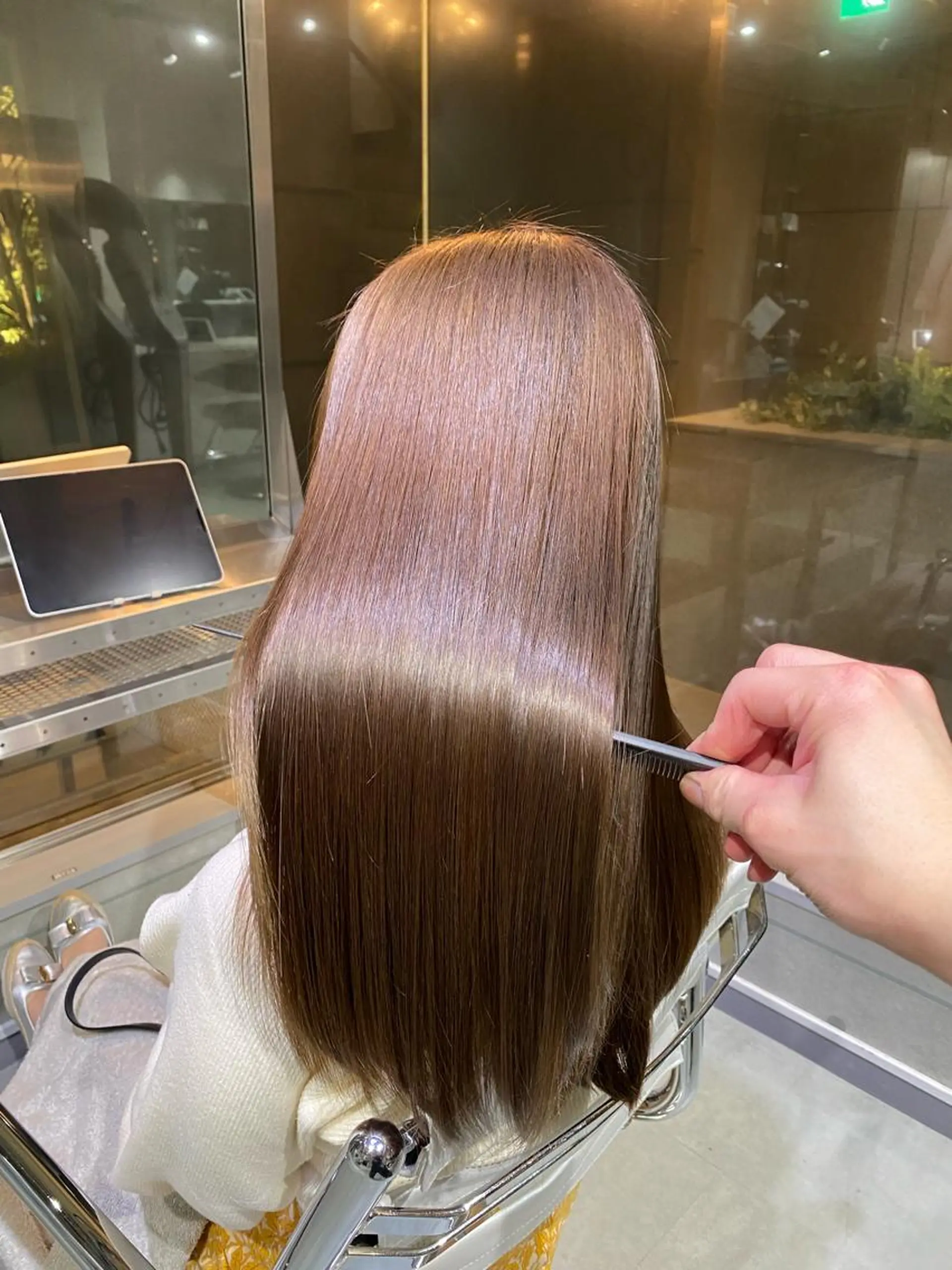 セミロング GINGER所属・Yoh 美髪特化 髪質改善/縮毛矯正のヘアスタイル