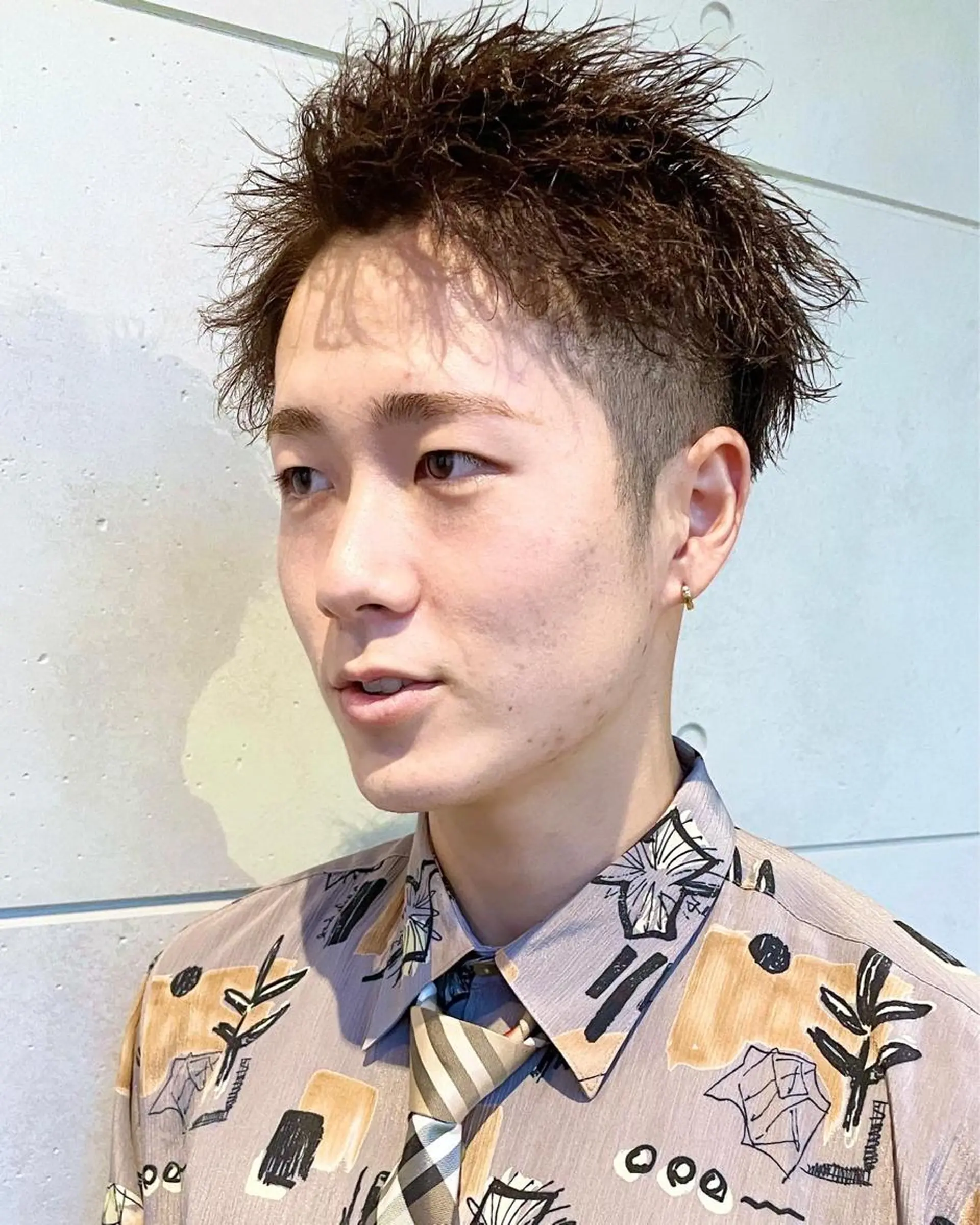 ショート パーマ メンズ メンズパーマ 刈り上げ ショートヘア スパイラルパーマ メンズヘア特化 崎田 成人のヘアスタイル