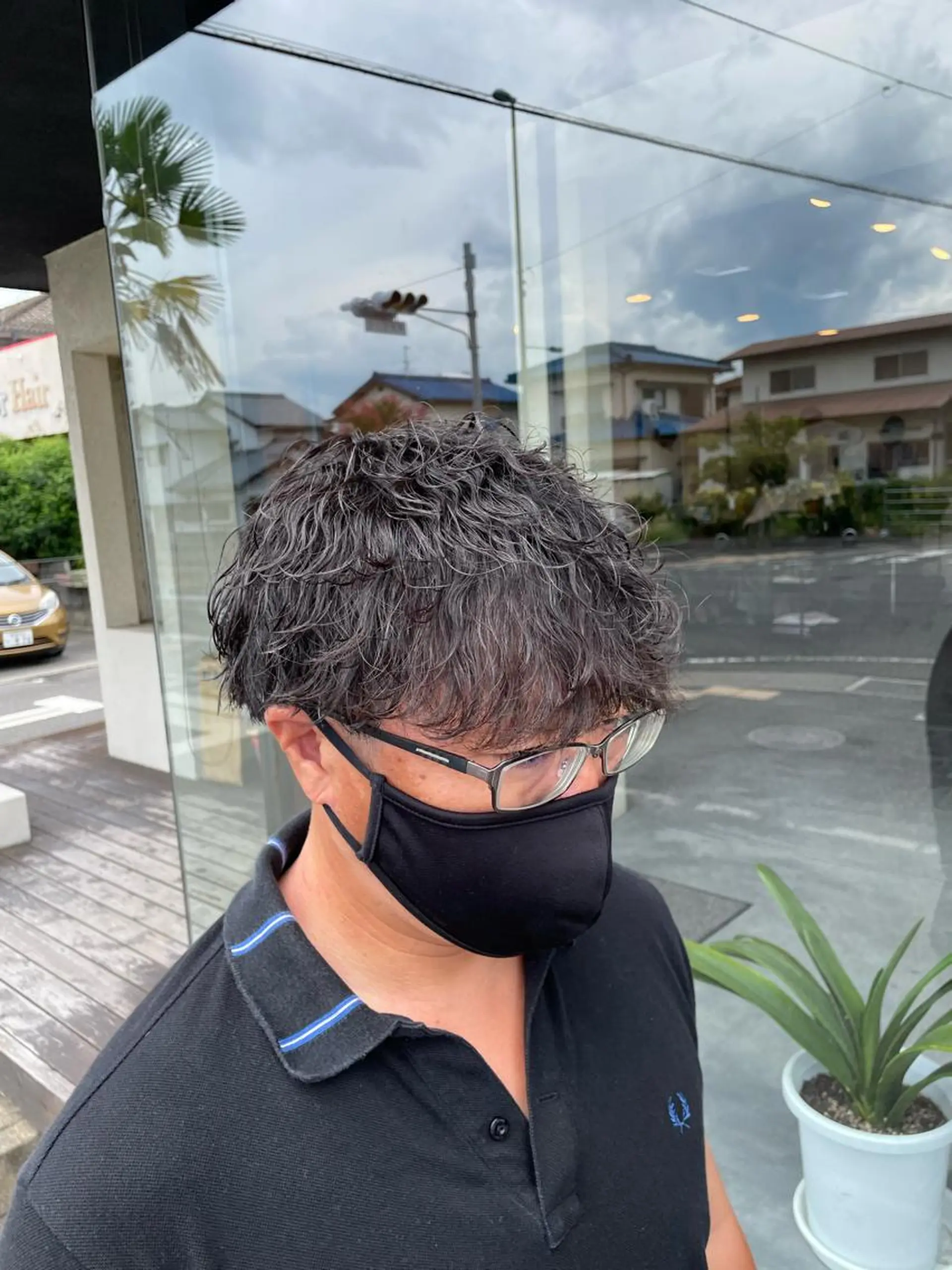ショート パーマ メンズ マッシュ メンズパーマ 波巻きパーマ カット パーマ 村上 楓弥のヘアスタイル