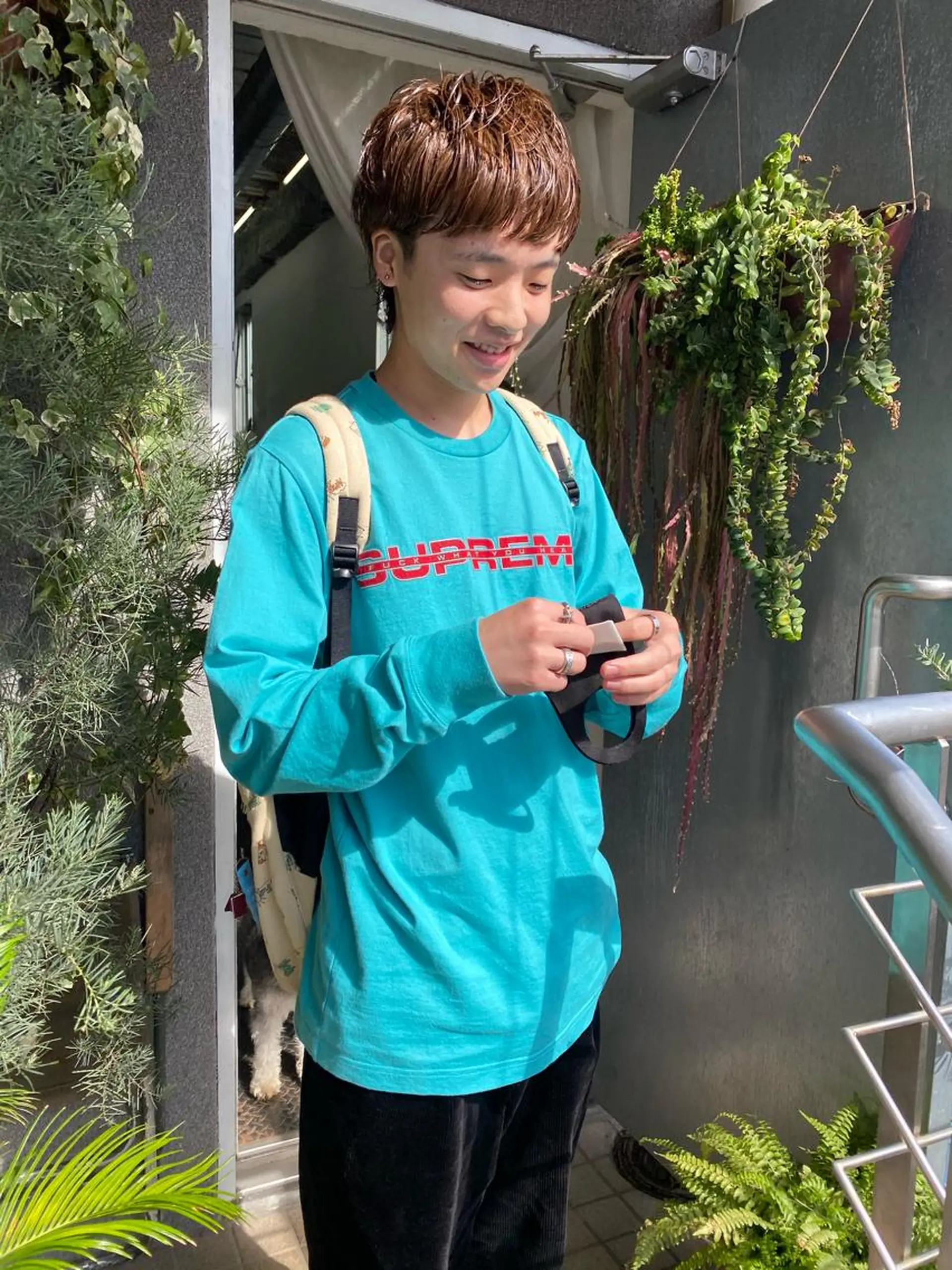 ショート カラー メンズ メンズバレイヤージュ メンズブリーチ メンズハイライト メンズインナーカラー バレイヤージュ カット パーマ トリートメント qiie/ワンカラー インナーカラーのヘアスタイル