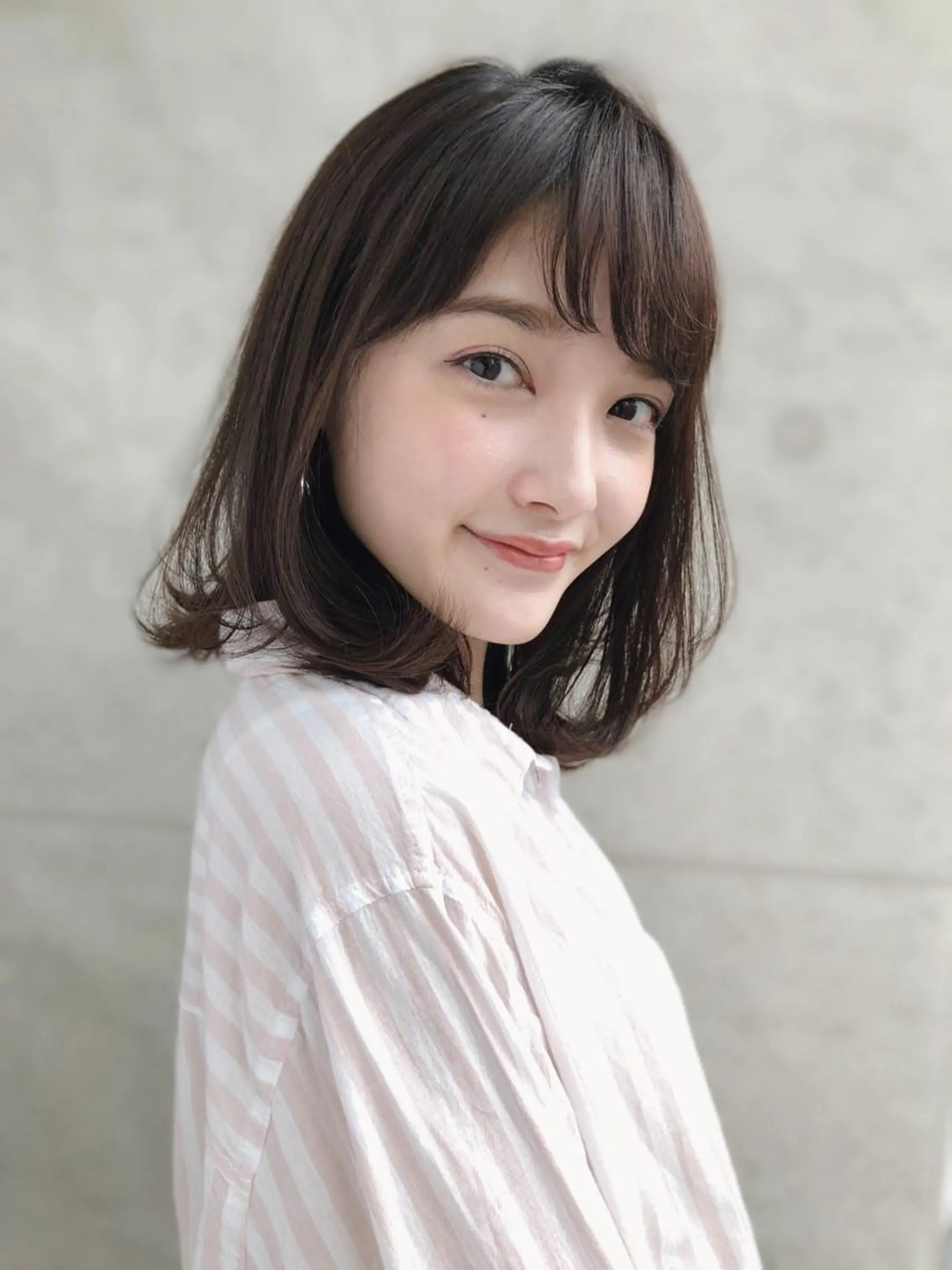 ミディアム ヒラヤマ ユウスケのヘアスタイル
