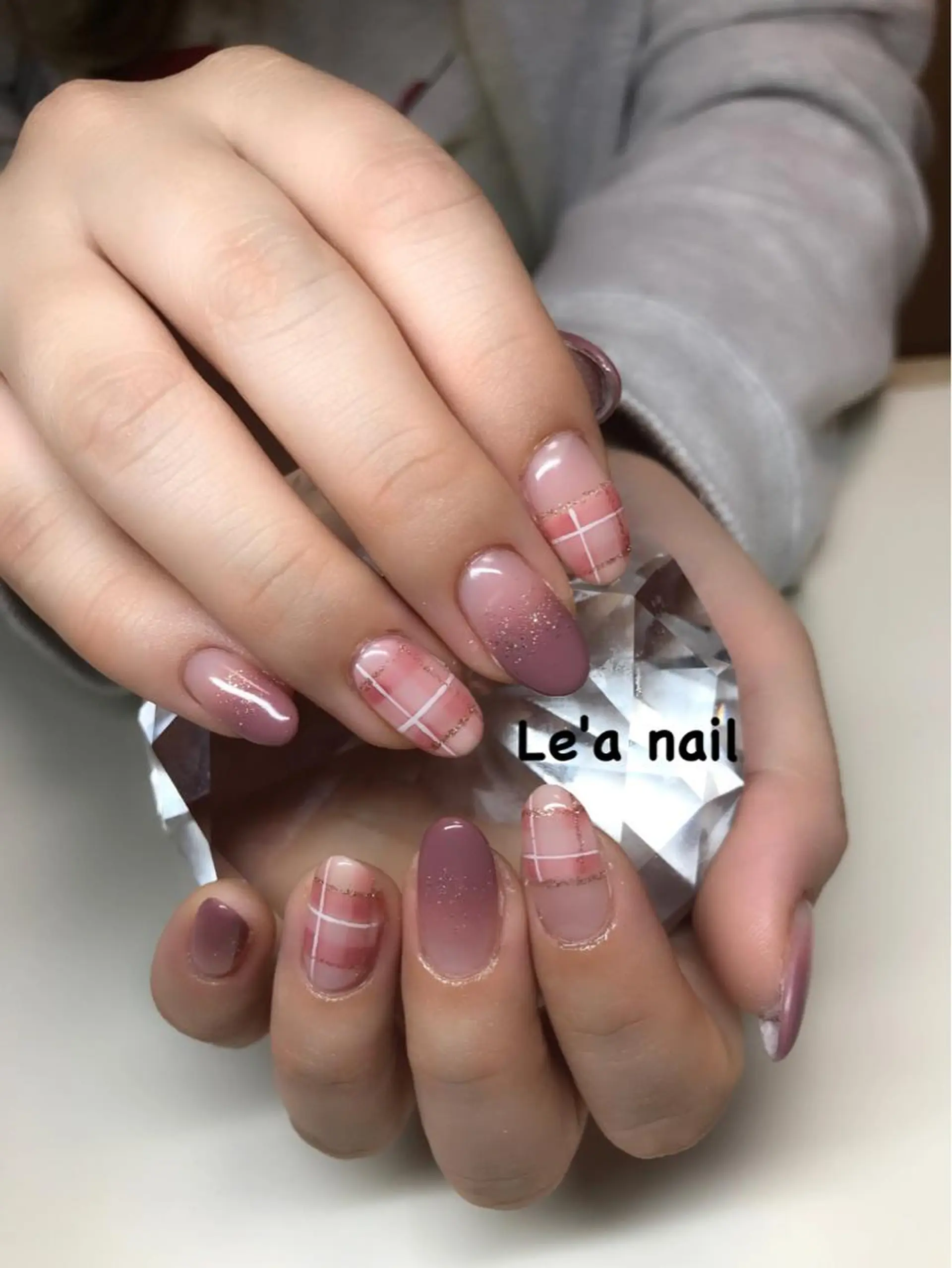 ネイル ハンドネイル 'mm所属・'mm  (ミリ) ＭＡＮＡＭＩのネイルデザイン