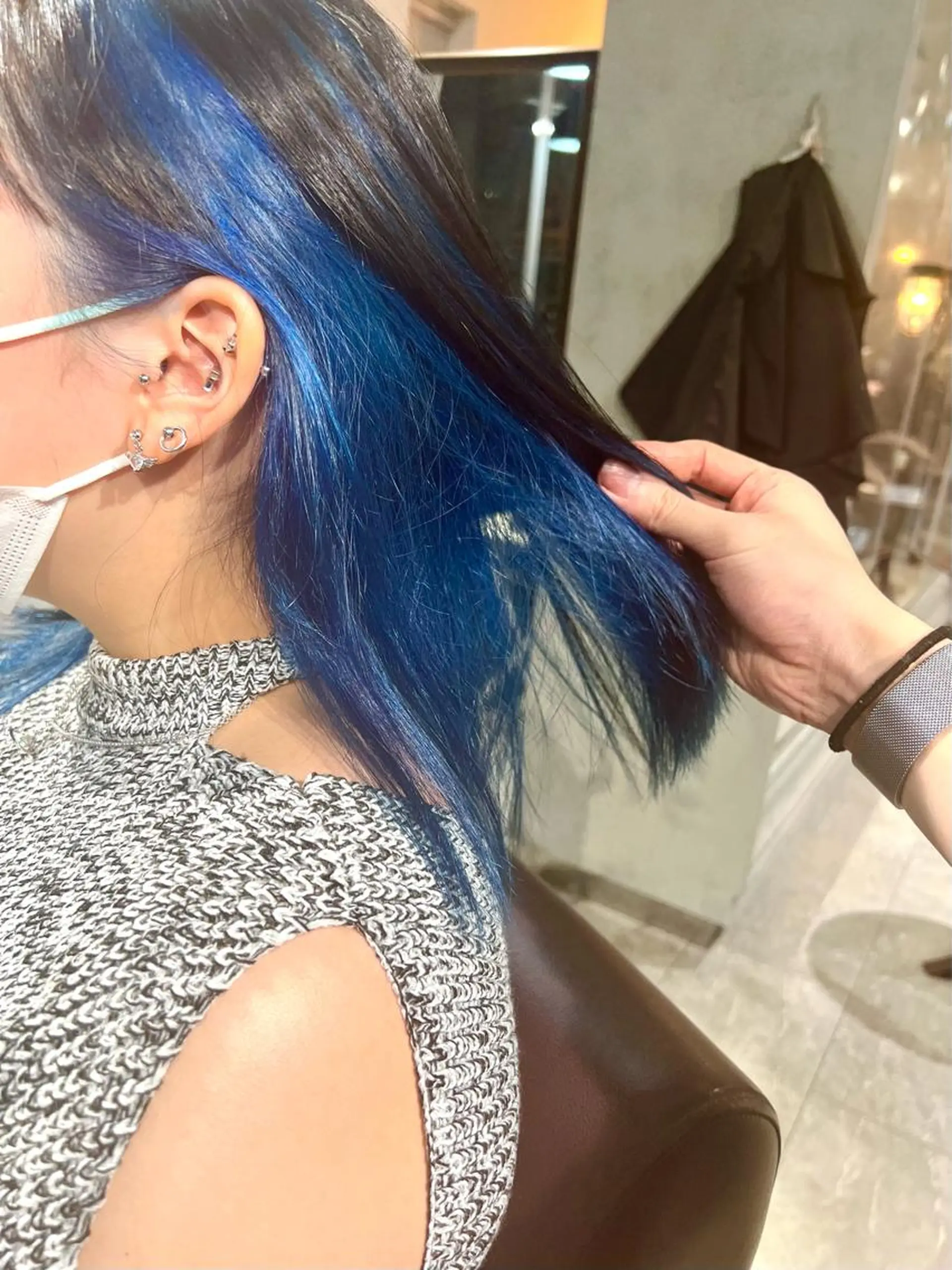 セミロング カラー ヘアアレンジ ネイル ヘアカラー トリートメント ヘッドスパ ヘアセット 🌈インナーカラー ‘ショウマ’🌈のヘアスタイル