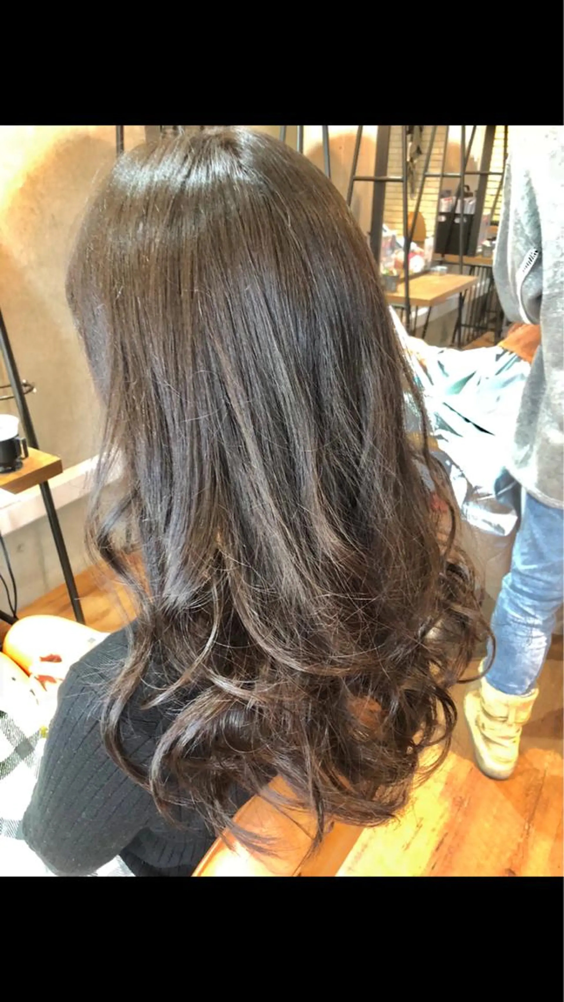 ロング アッシュ カット ヘアカラー 山村 直哉のヘアスタイル
