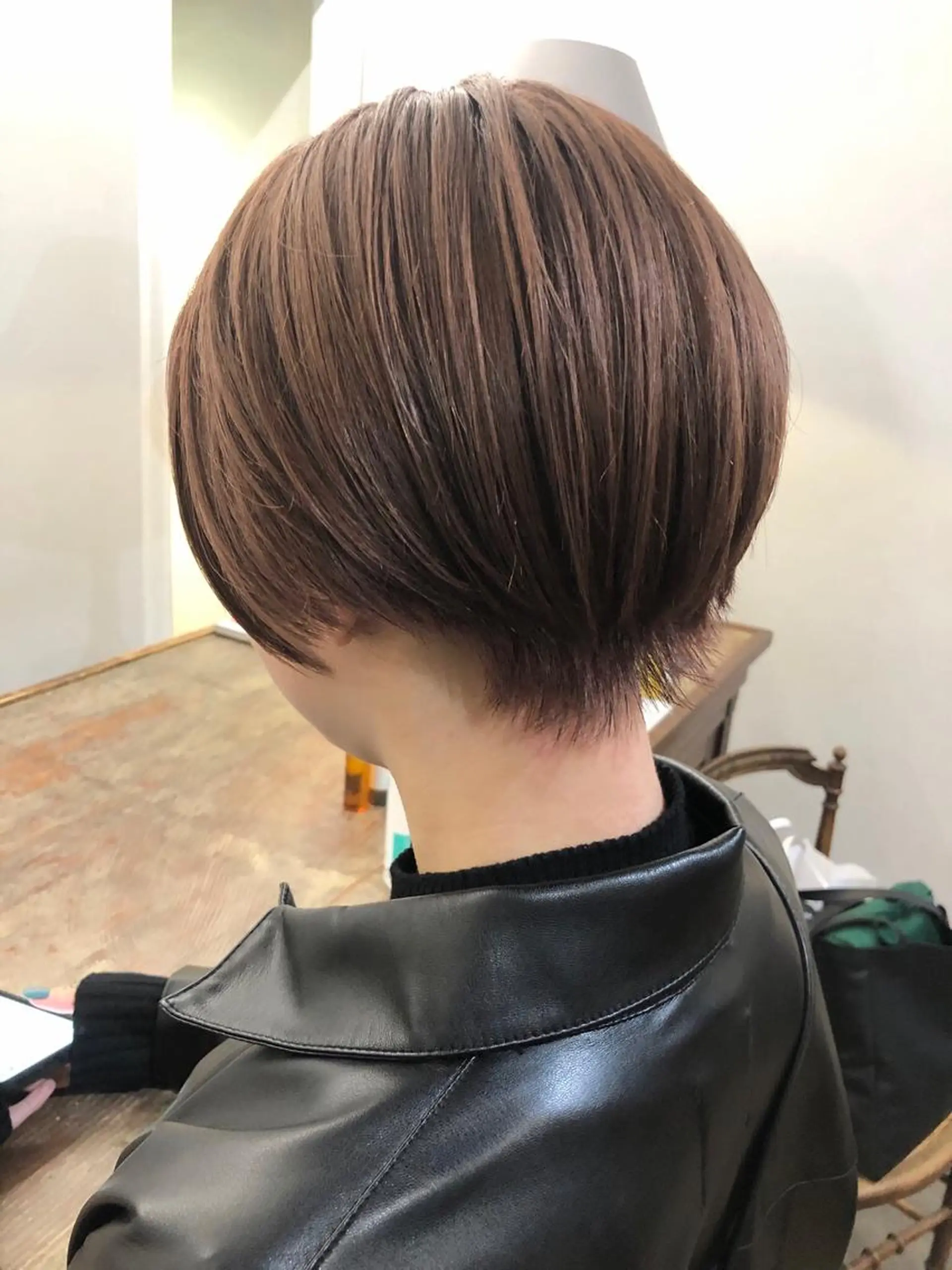 ショート カラー ハンサムショート ベージュカラー ピンクカラー ピンクベージュ ショートヘア カット ヘッドスパ 千葉 郁也のヘアスタイル