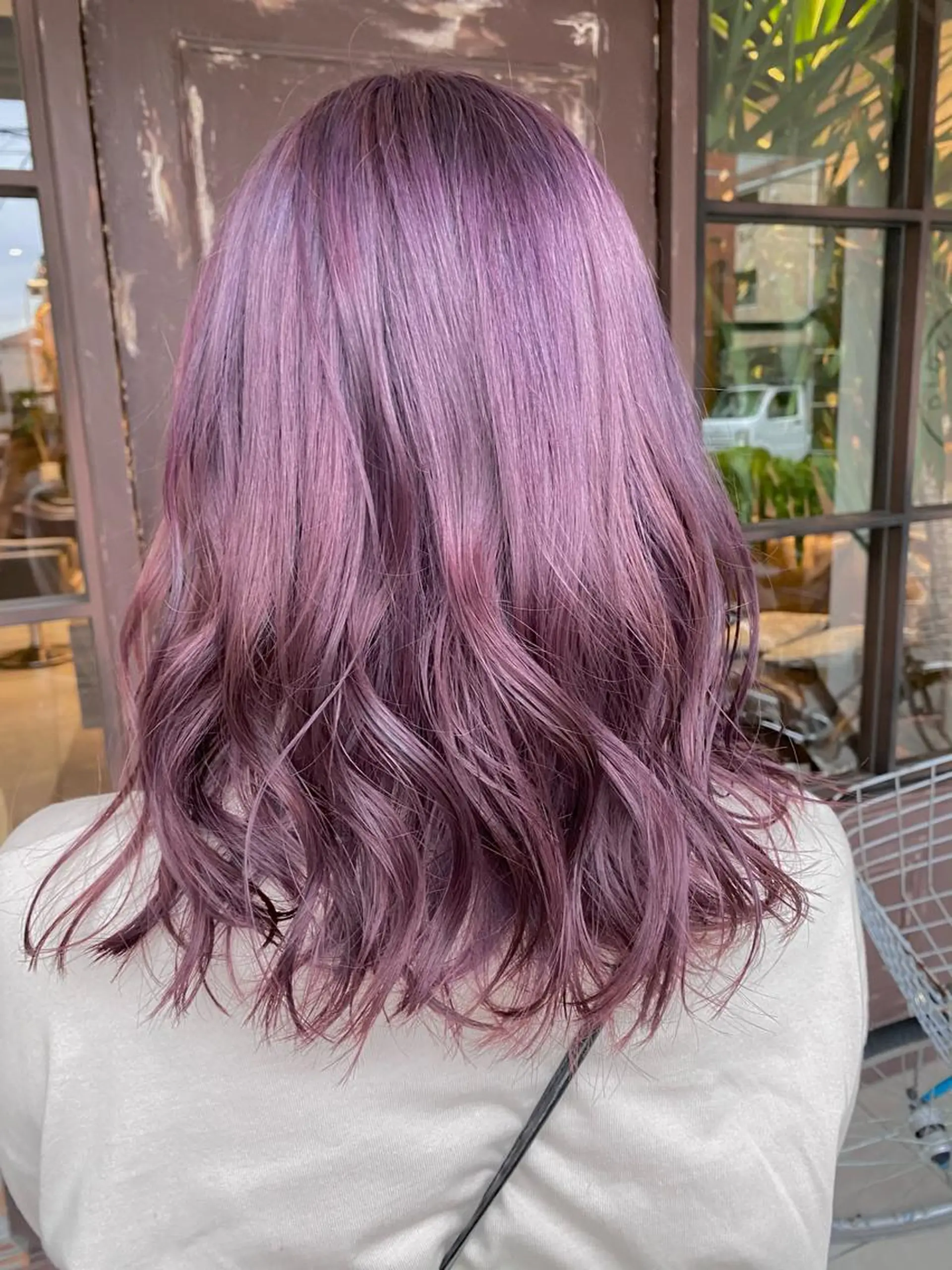 セミロング カラー パープルカラー ヘアカラー 川越 輝梨奈のヘアスタイル