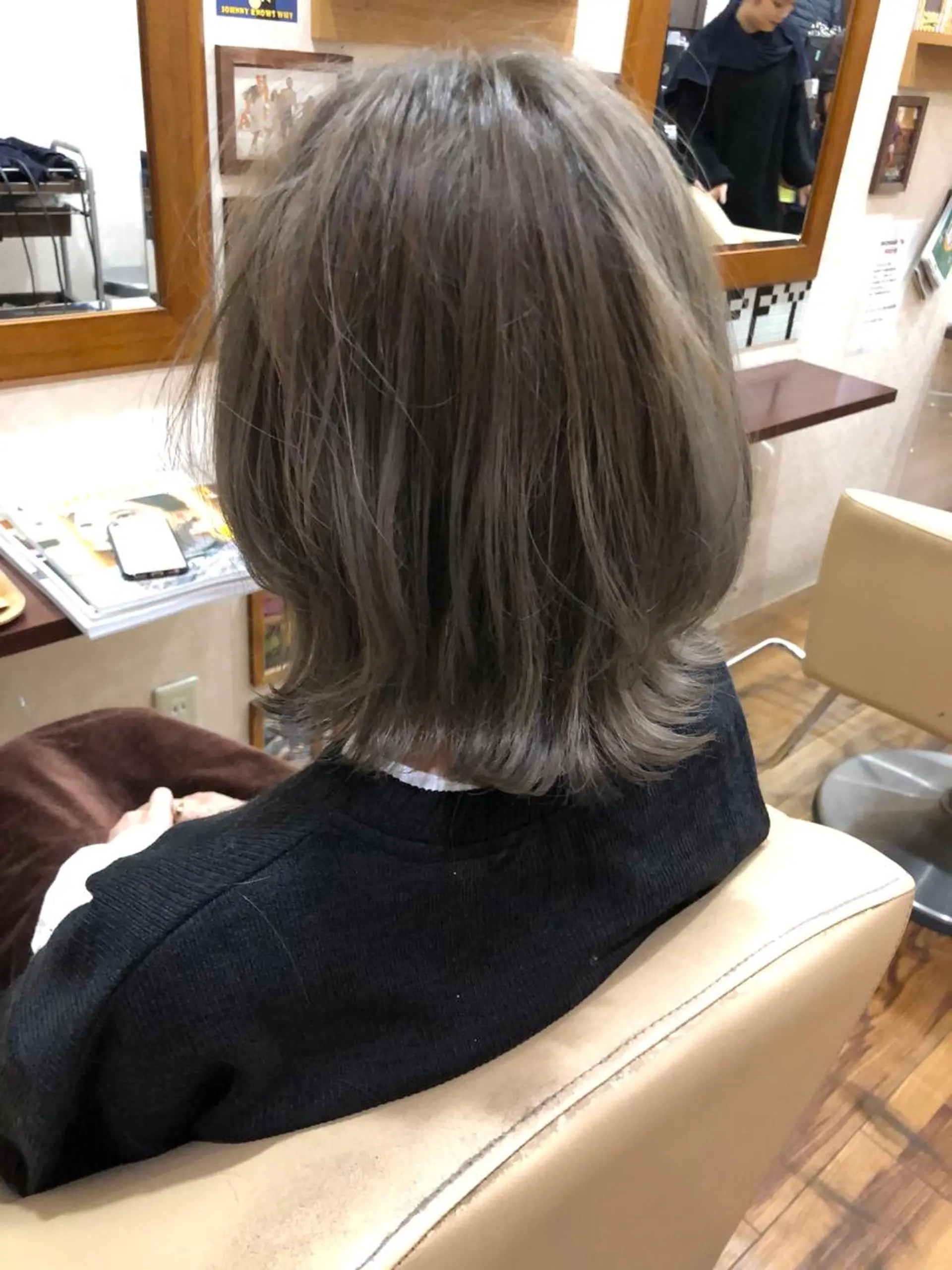 ミディアム カット ヘアカラー 國次 夕貴のヘアスタイル