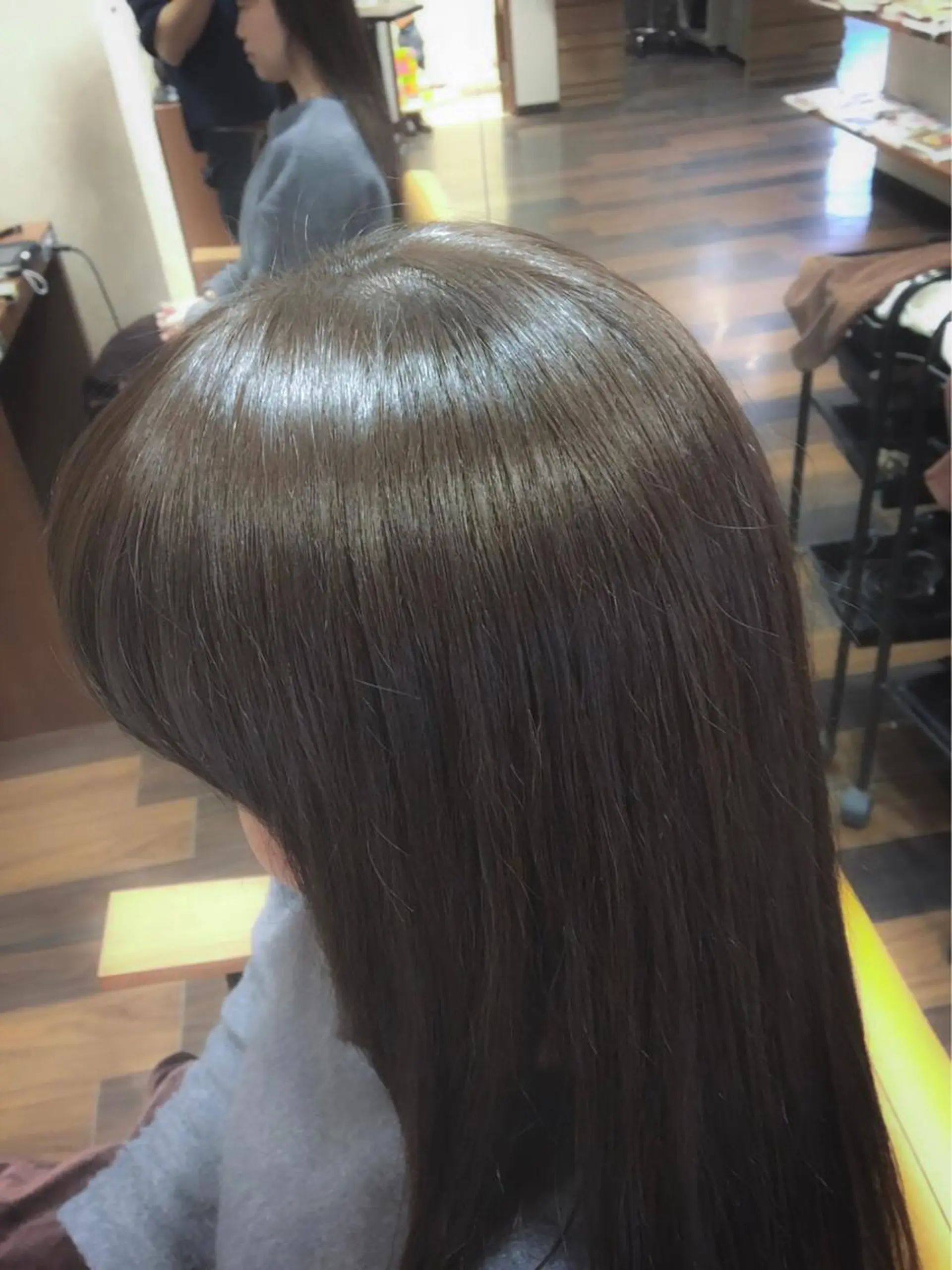 ロング カラー グレージュ トリートメント ひろせ かなのヘアスタイル