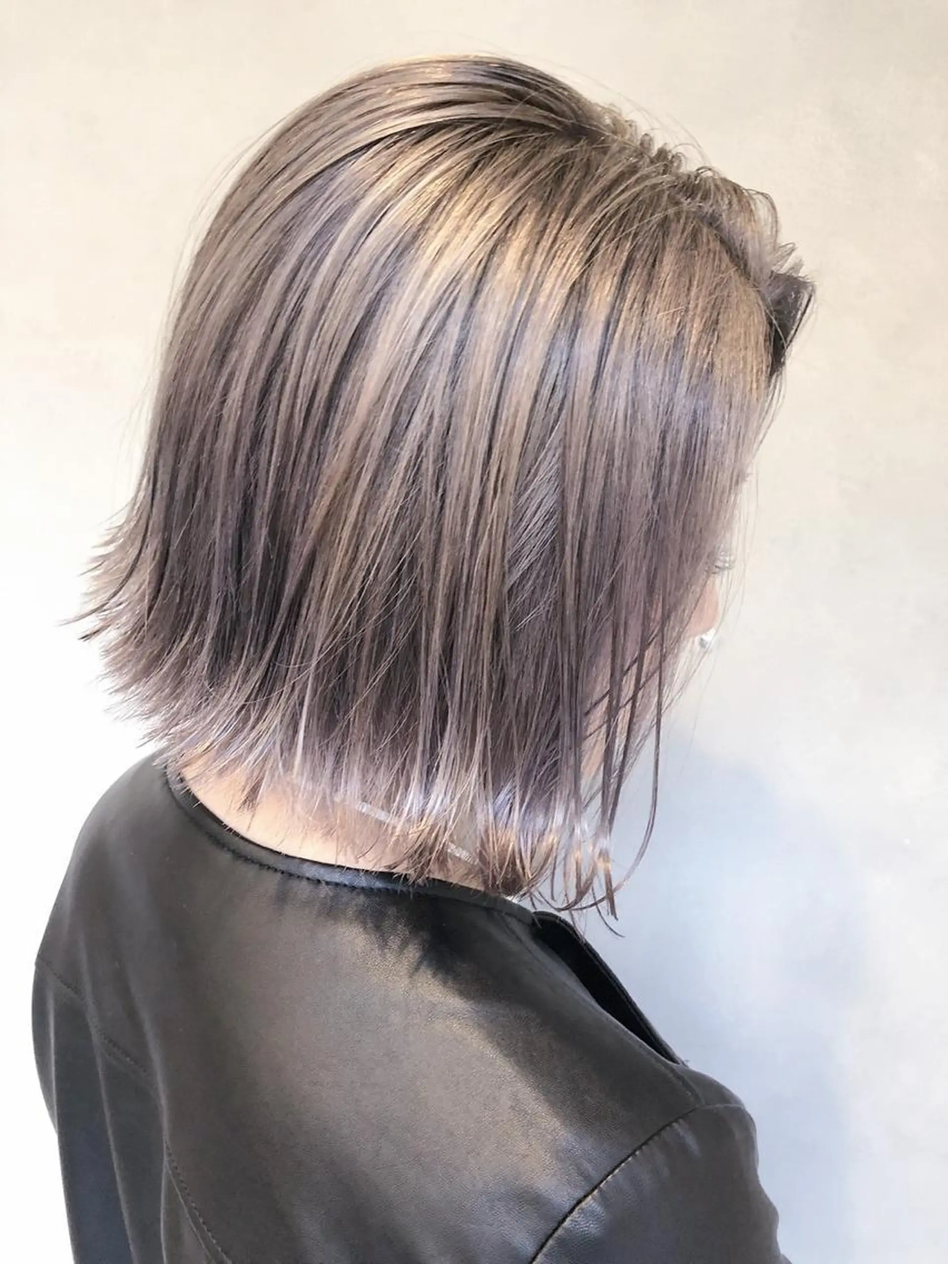 ミディアム カラー パーマ ヘアアレンジ アッシュ バレイヤージュ ブリーチ ケアブリーチ 透明感カラー カット ヘアカラー トリートメント 竹内ケンゴ🇰🇷 EIGHT藤沢のヘアスタイル