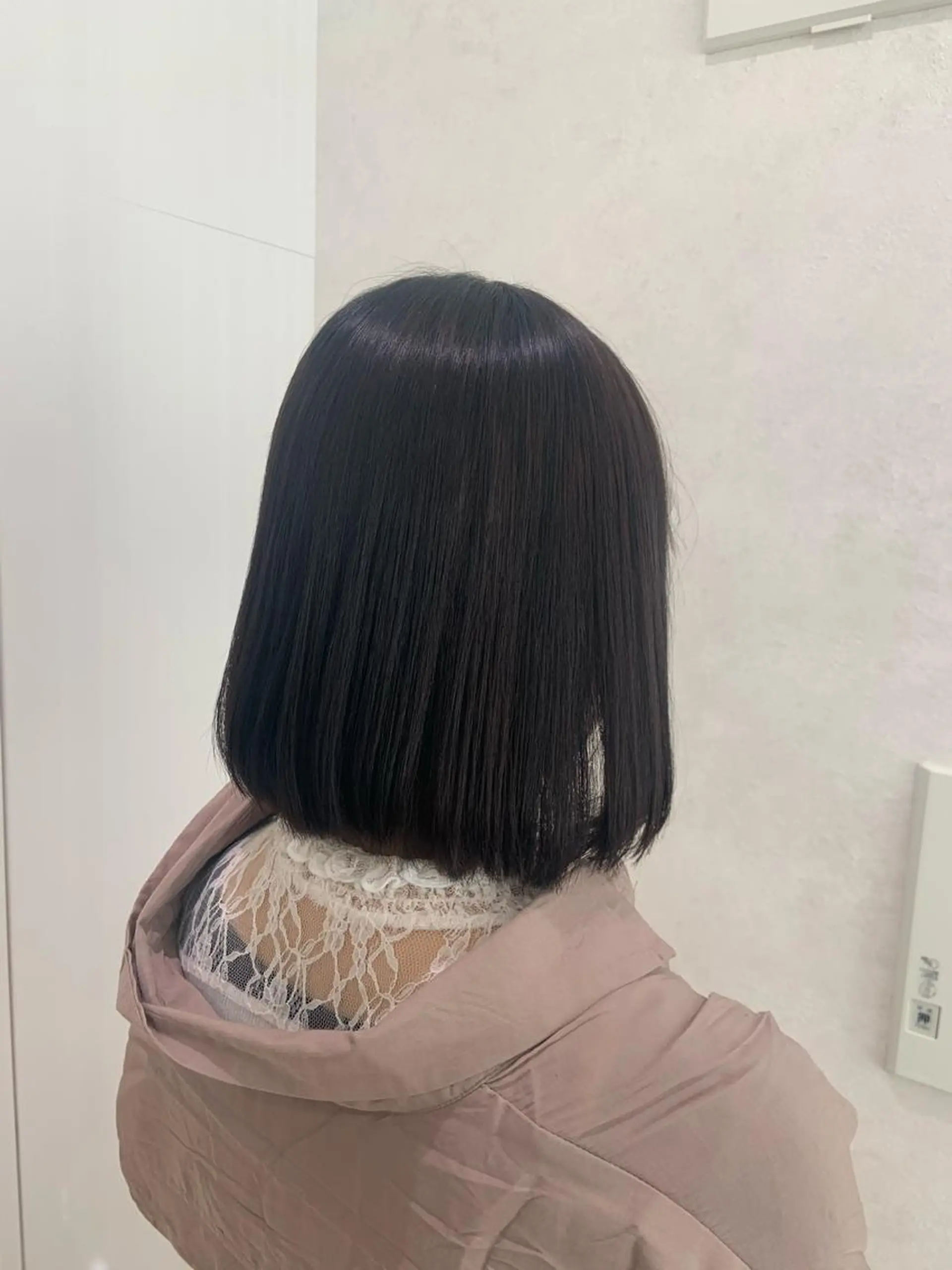 ミディアム カラー パーマ ヘアアレンジ ハイトーンカラー🤍 山下 優華のヘアスタイル