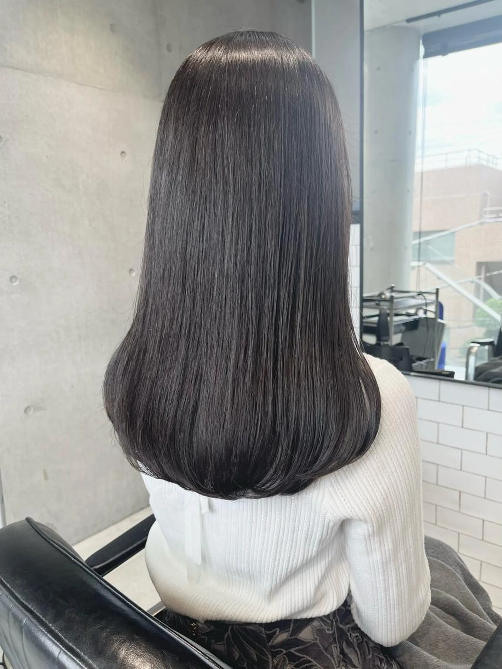 ミディアム カラー パーマ カット ヘアカラー トリートメント ヘッドスパ 透明感/オリーブ/ グレージュ/YUKAのヘアスタイル