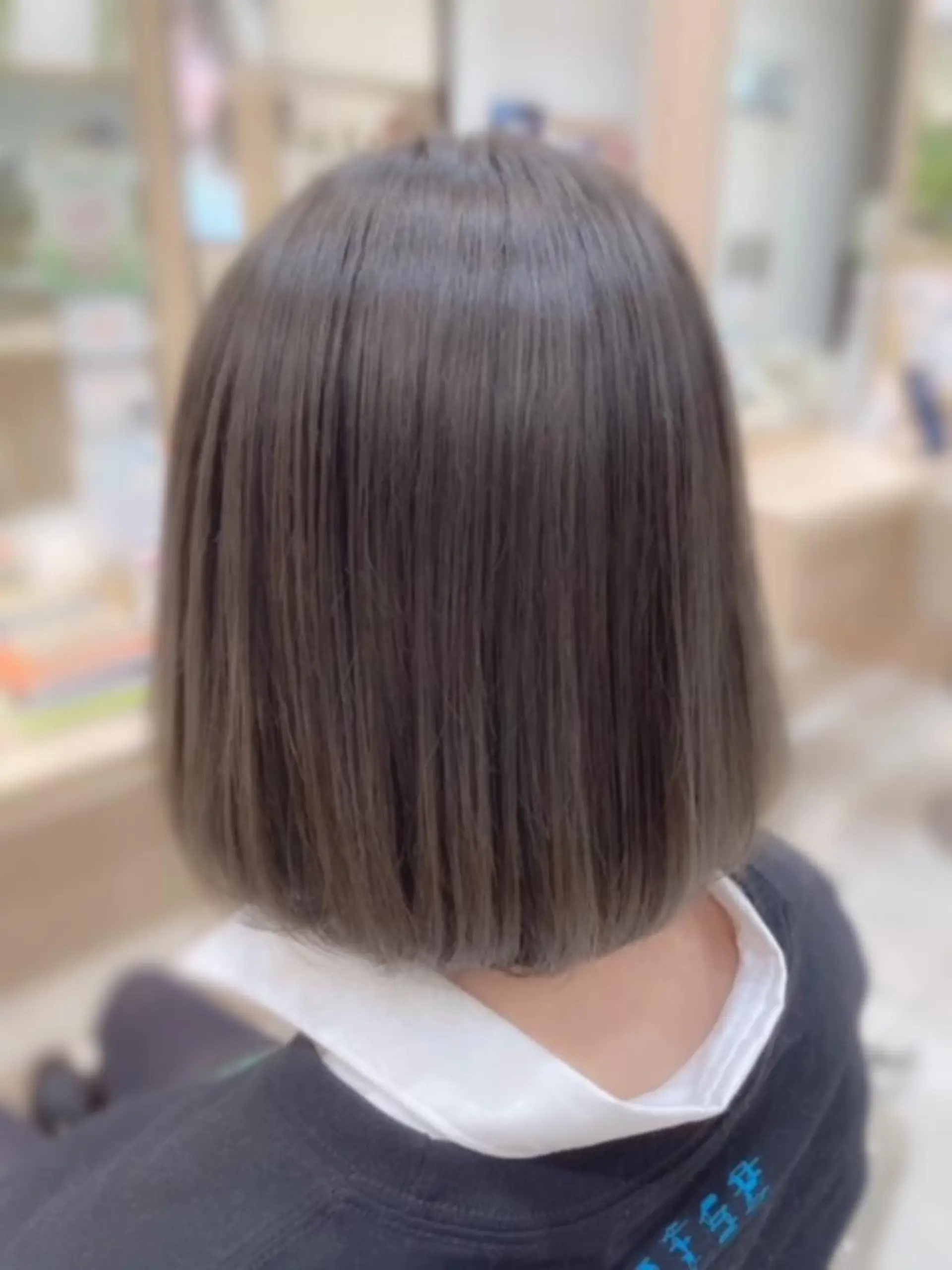 ミディアム ヘアカラー 上村 夢斗のヘアスタイル