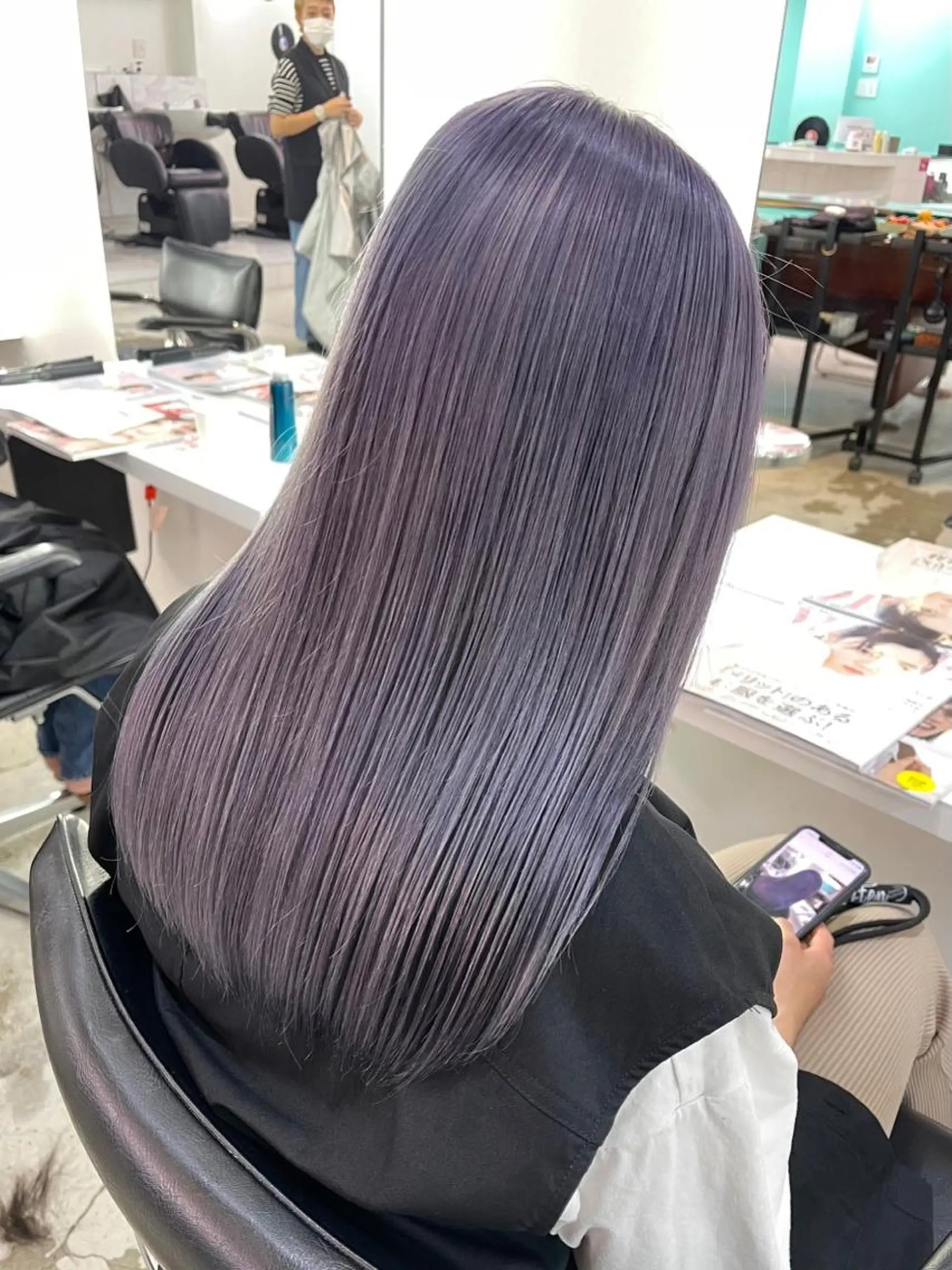 ミディアム カラー パーマ ヘアアレンジ キッズ ネイル マツエク・マツパ アイブロウ トリートメント 🧨ブリーチー×ボブ レイヤー💎じゅえるのヘアスタイル