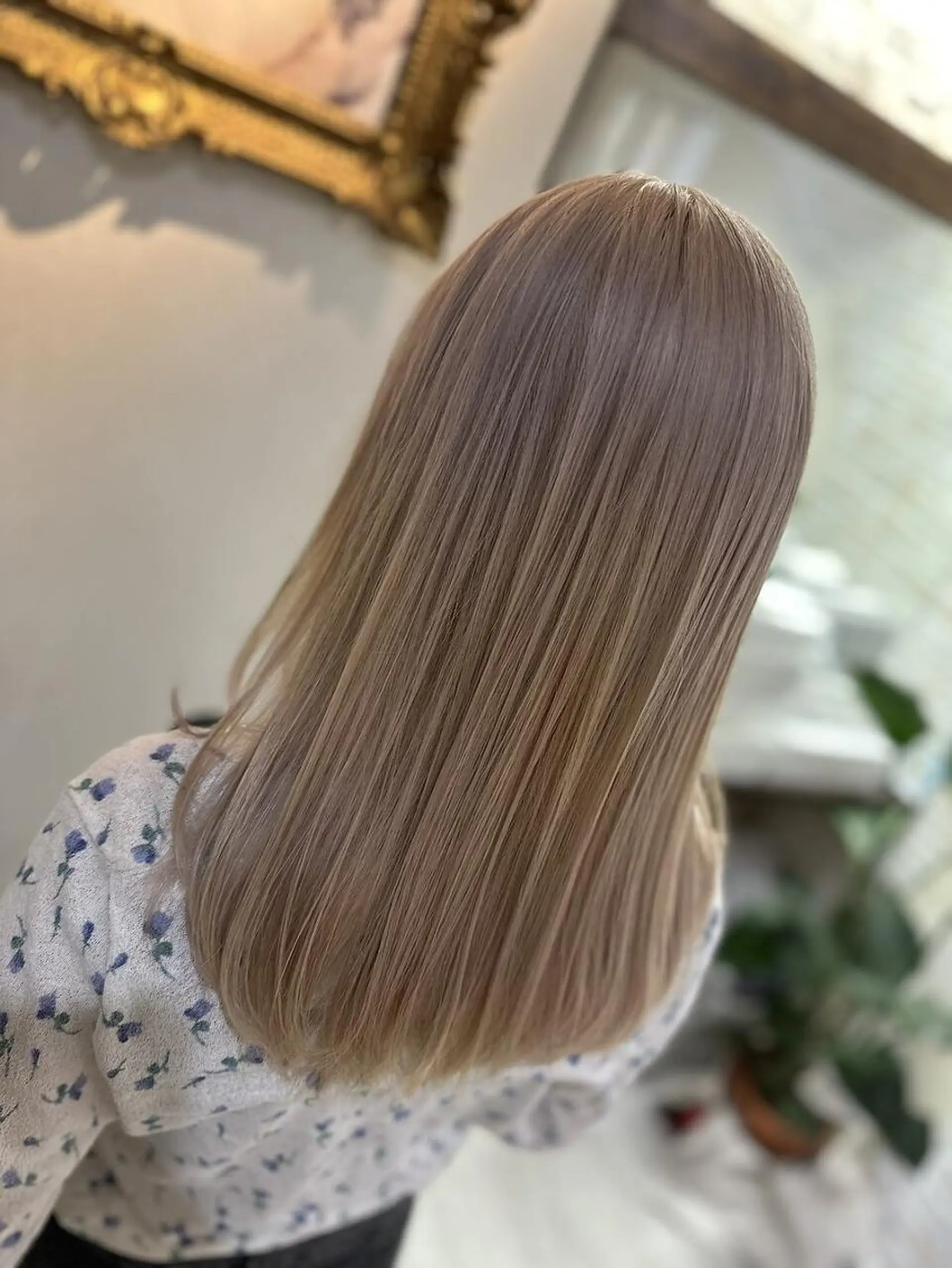 ロング ハイライト 髪質改善 韓国風ヘア レイヤーカット 小顔カット TIGRE for hairのヘアスタイル