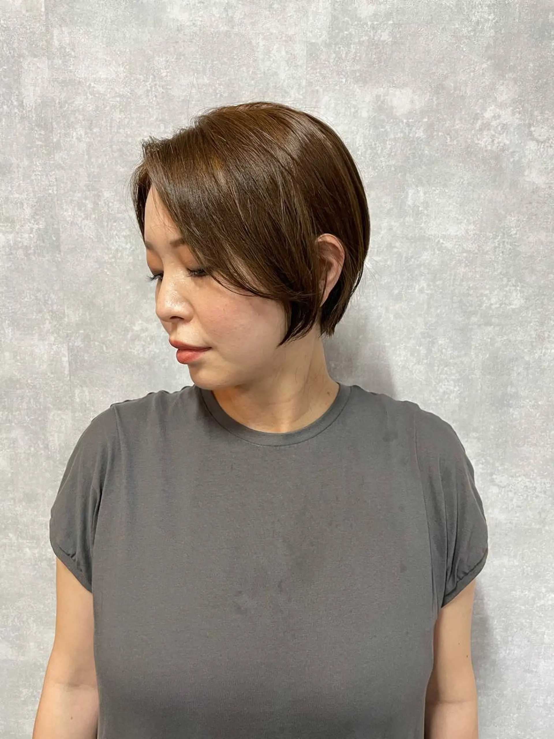 ショート 切りっぱなしボブ ショートボブ ハンサムショート 丸みショート アッシュ モテ髪/ボブ/ショー ト/アダチフウトのヘアスタイル